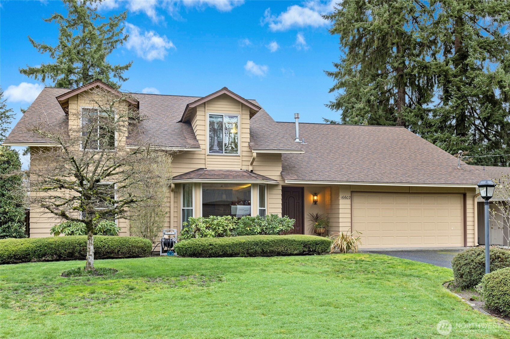 16602 NE 18th Street, Bellevue, WA 98008