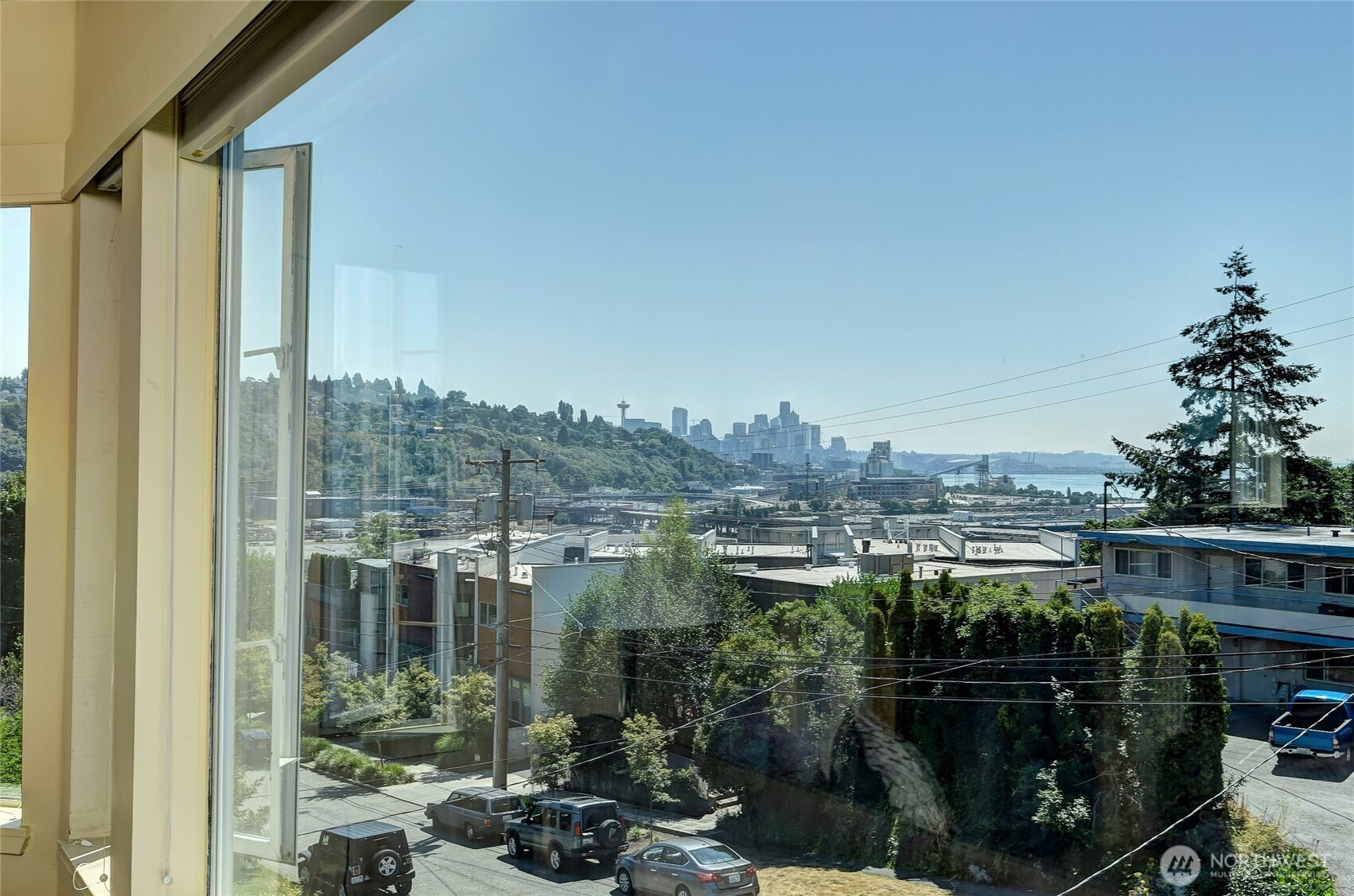 2324 W Newton Street, Seattle, WA 98119