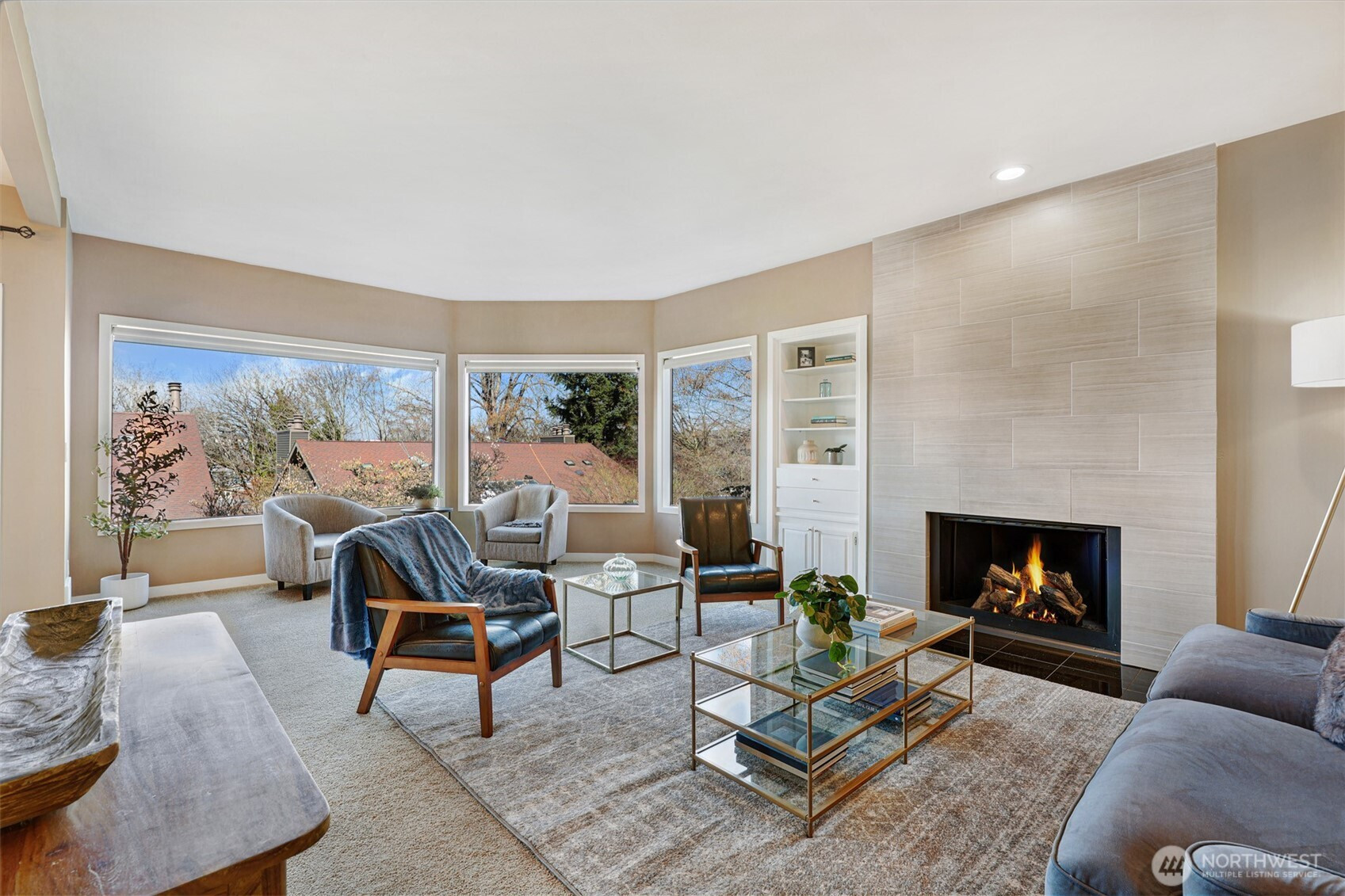 2618 4th Avenue N, Seattle, WA 98109