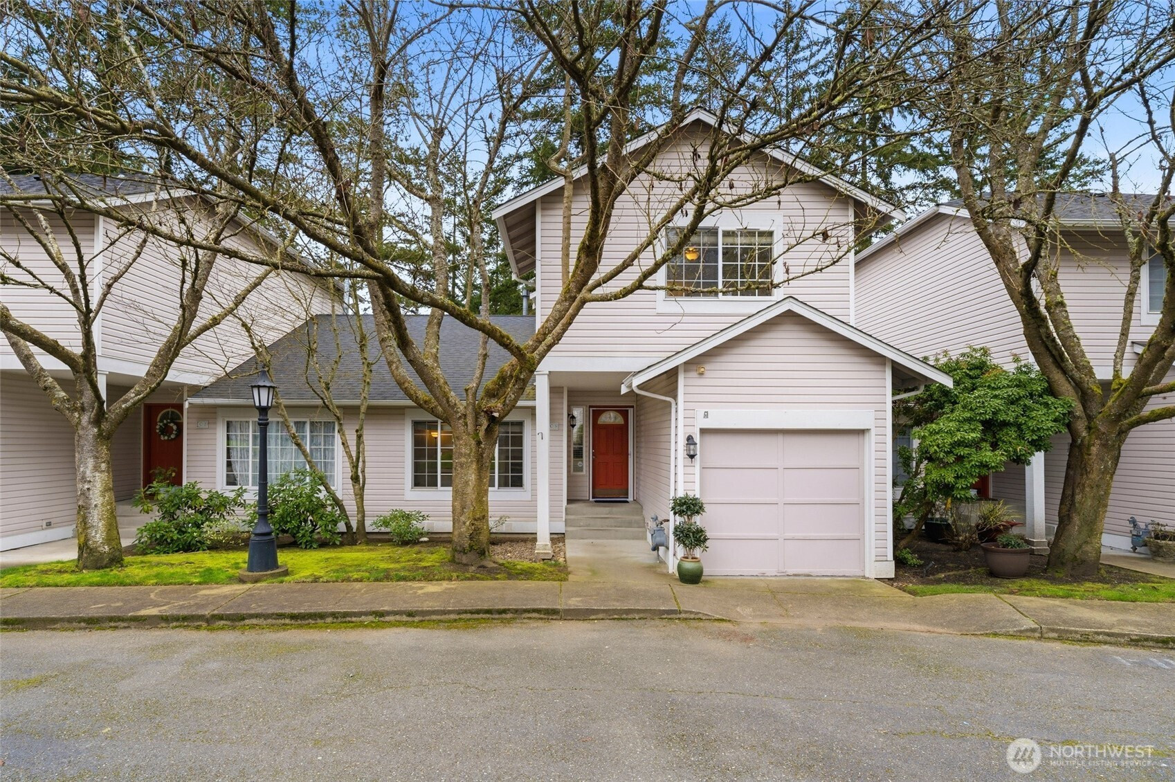 8629 240th Street SW, Edmonds, WA 98026