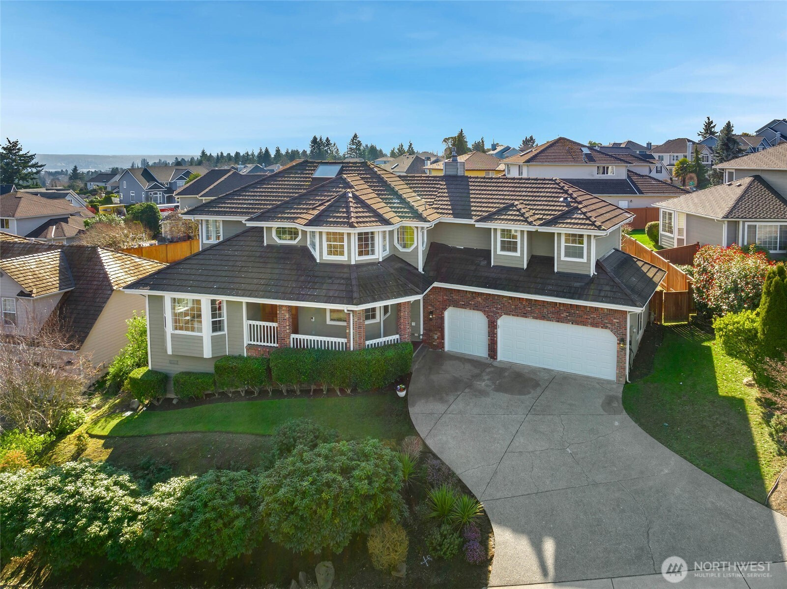 4616 Country Club Drive NE, Tacoma, WA 98422