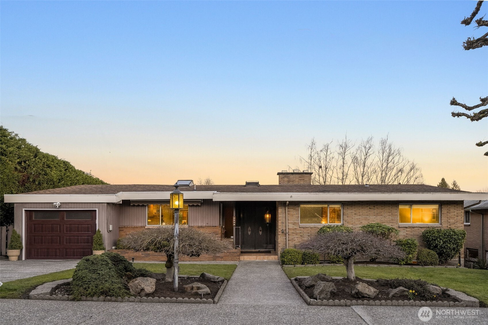 6508 57th Avenue S, Seattle, WA 98118