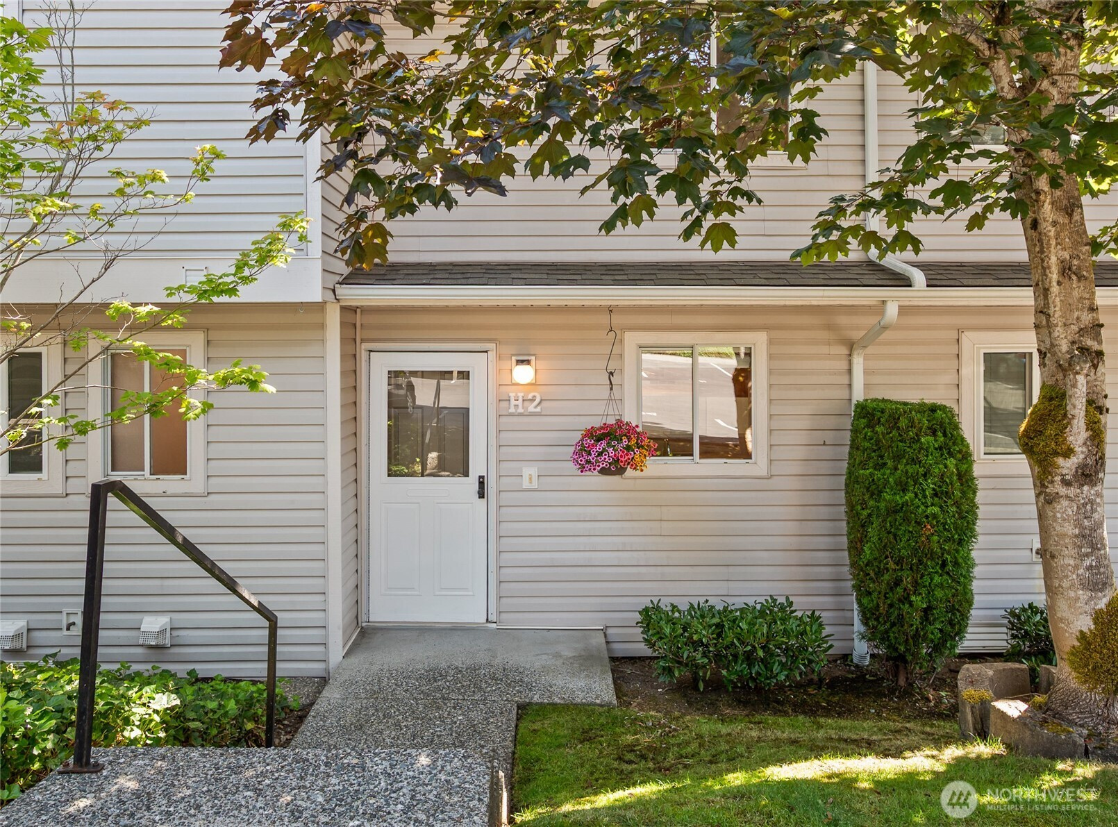 18910 Bothell Everett HWY, Bothell, WA 98012