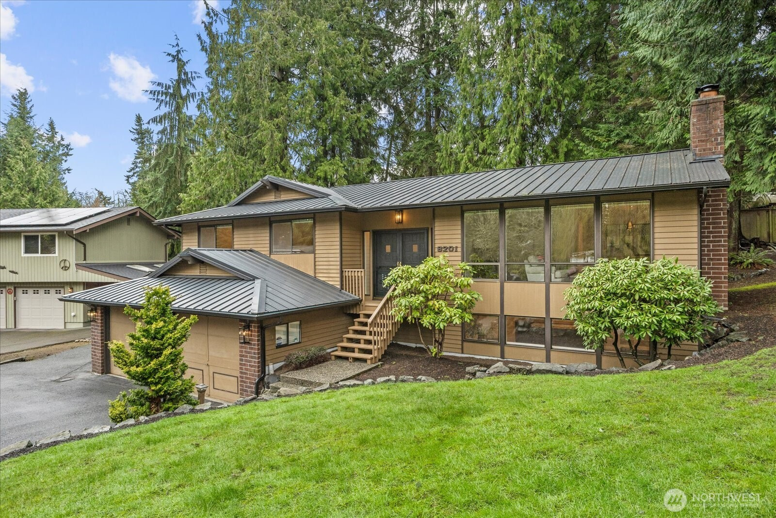 8201 181st Place SW, Edmonds, WA 98026