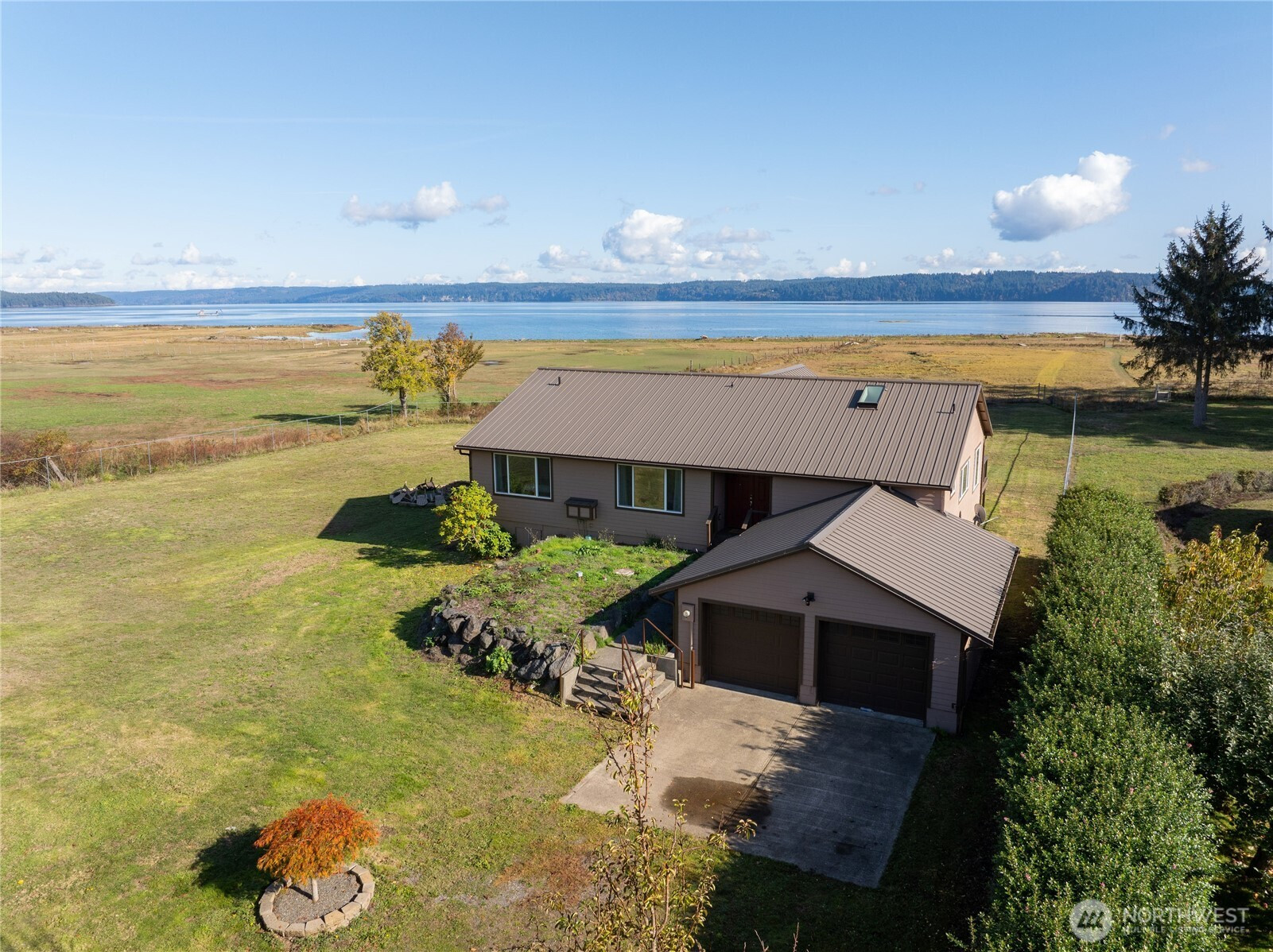 91 Syloplash Lane, Brinnon, WA 98320