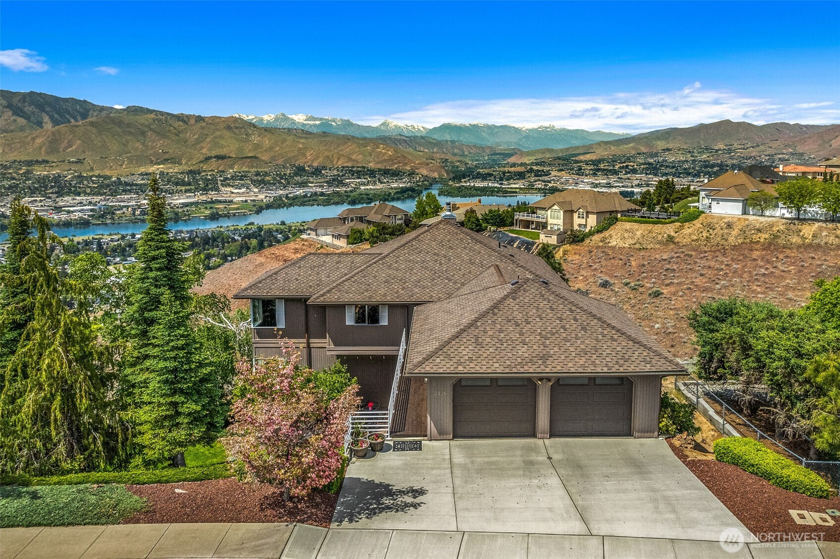 2336 Grand Avenue, East Wenatchee, WA 98802