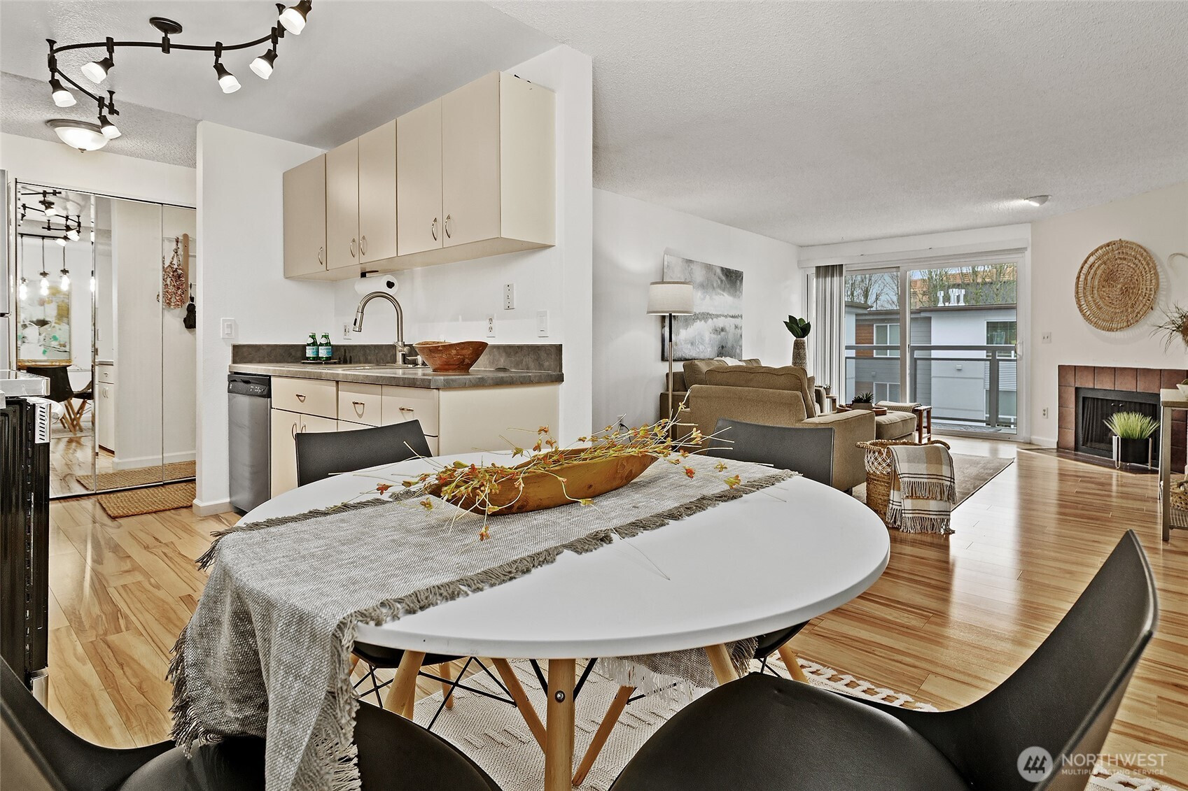 10501 8th Avenue NE, Seattle, WA 98125