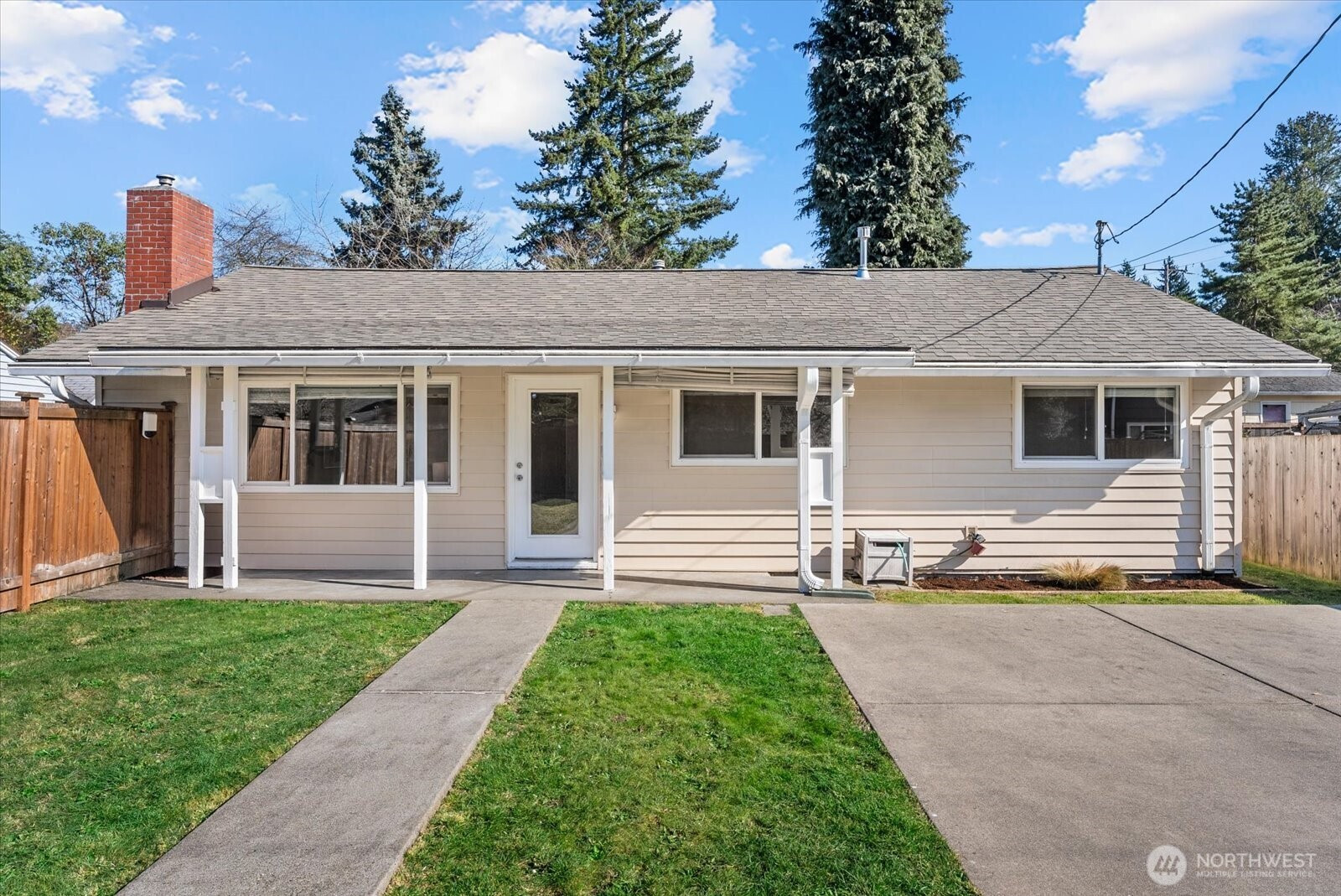 17004 11th Avenue NE, Shoreline, WA 98155