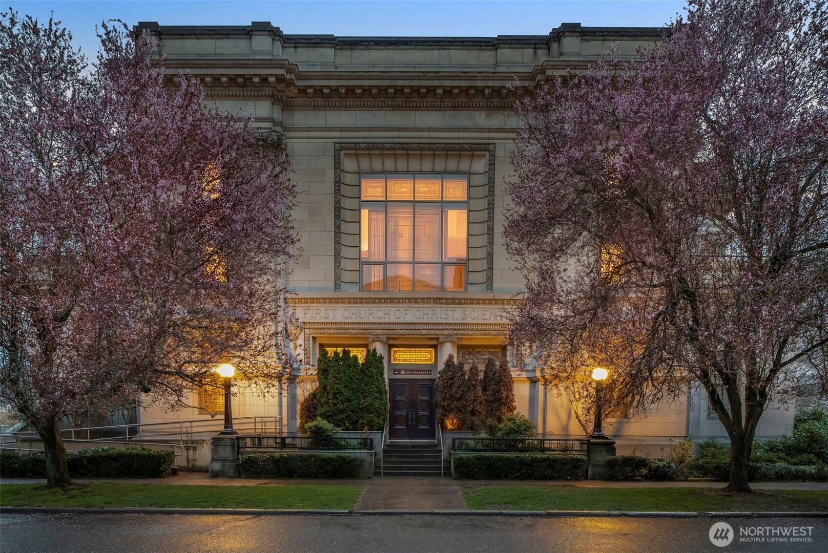 1849 16th Avenue, Seattle, WA 98112