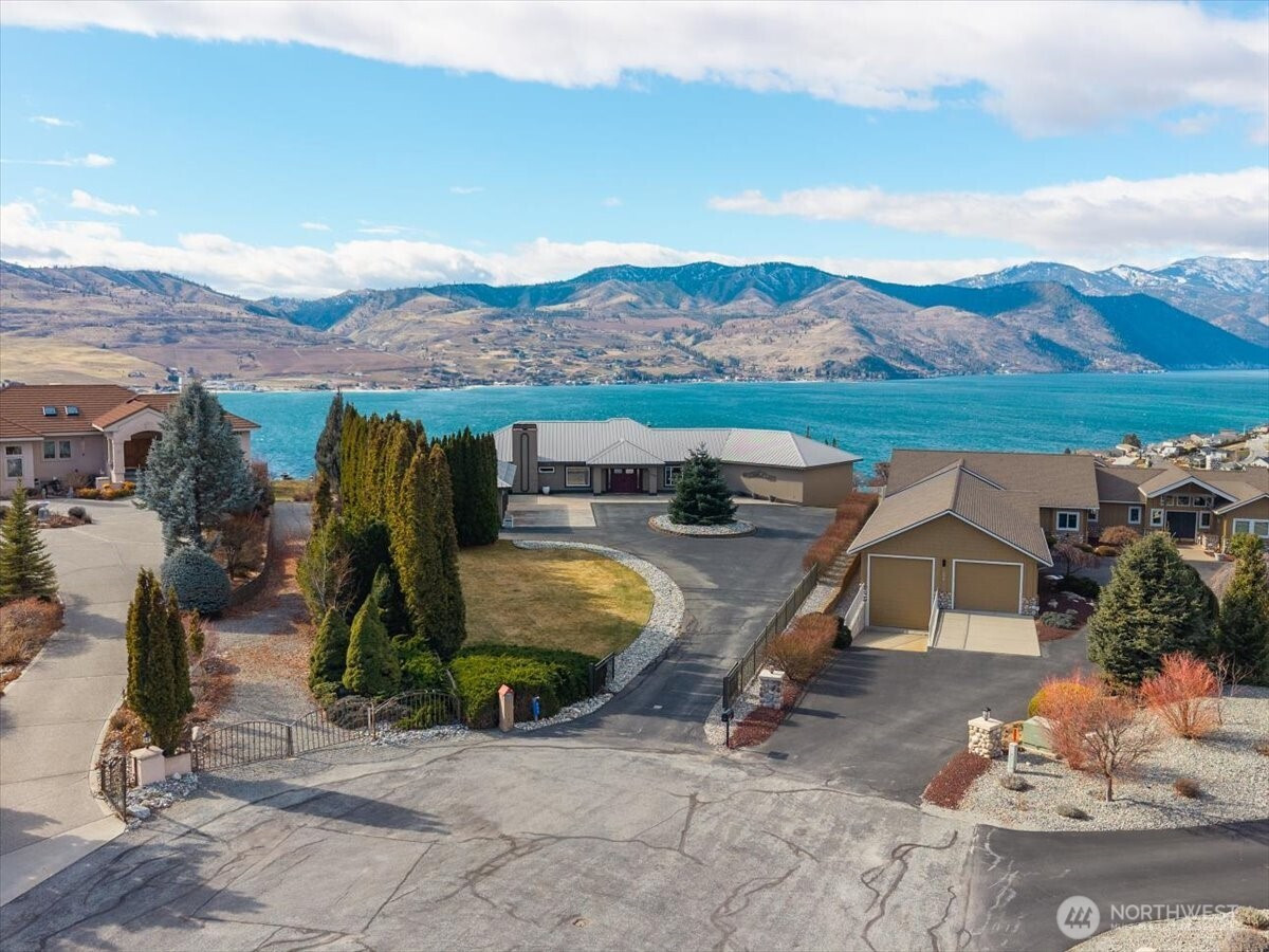 333 Highpoint Place, Chelan, WA 98816