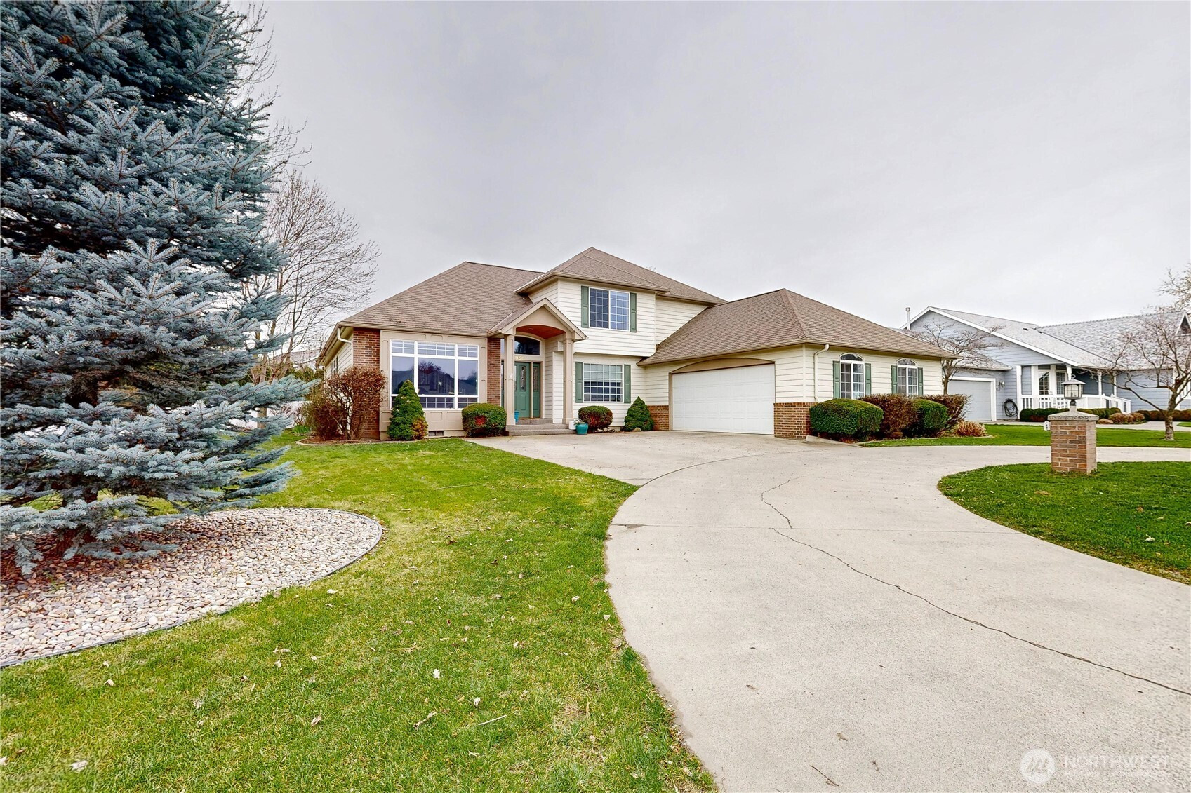 956 SE Garrison Drive, College Place, WA 99324