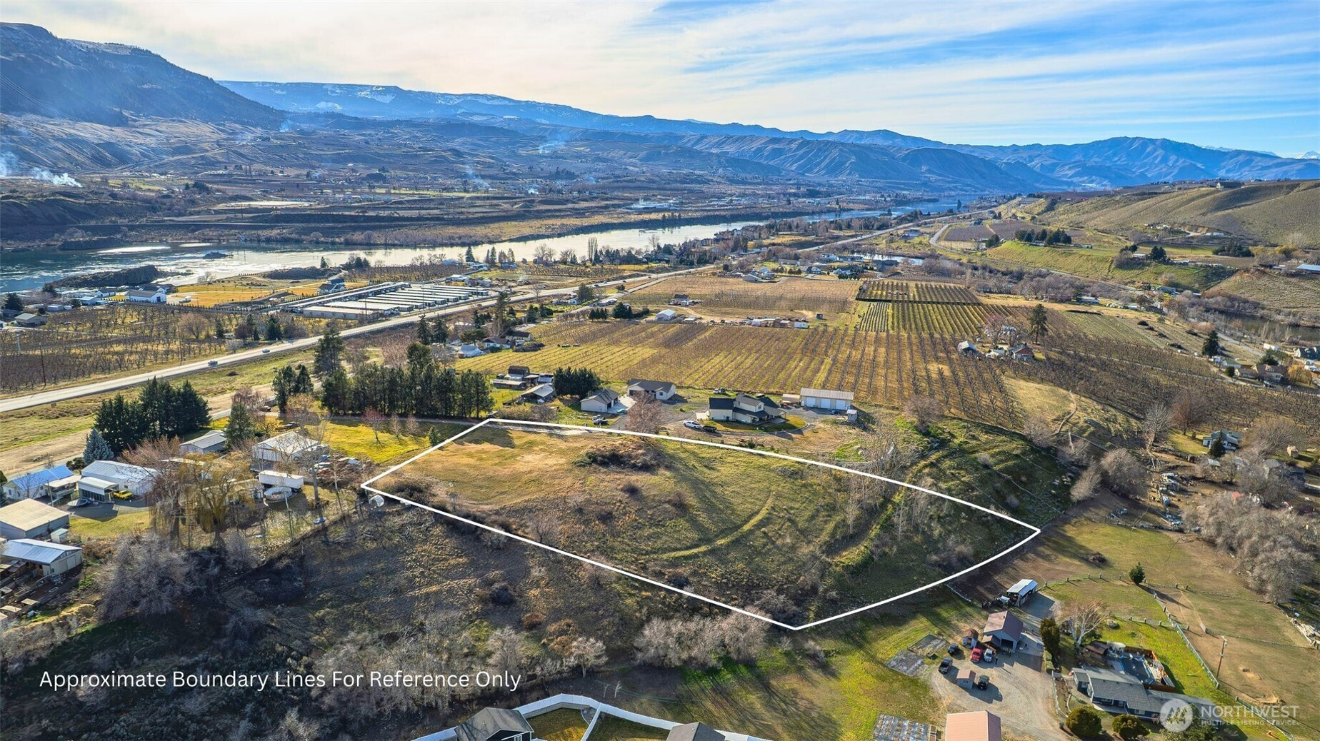 5541 Riverside Drive, Rock Island, WA 98850