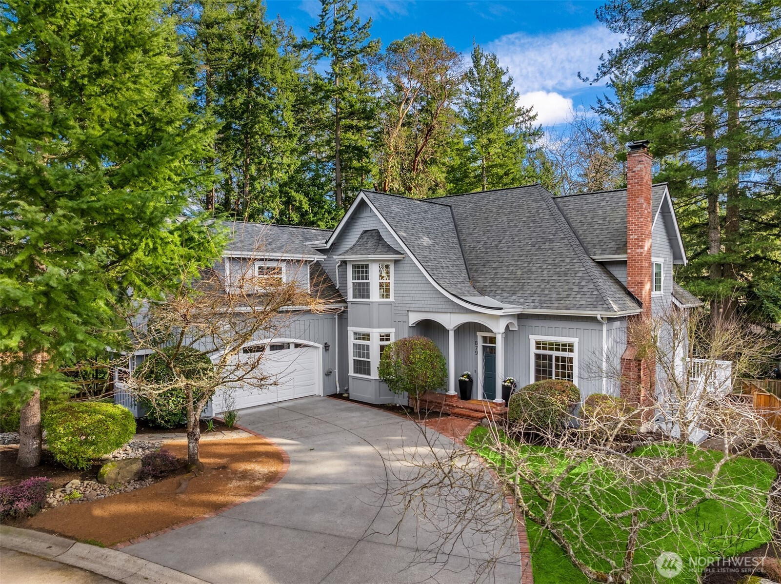 879 Taurnic Place NW, Bainbridge Island, WA 98110