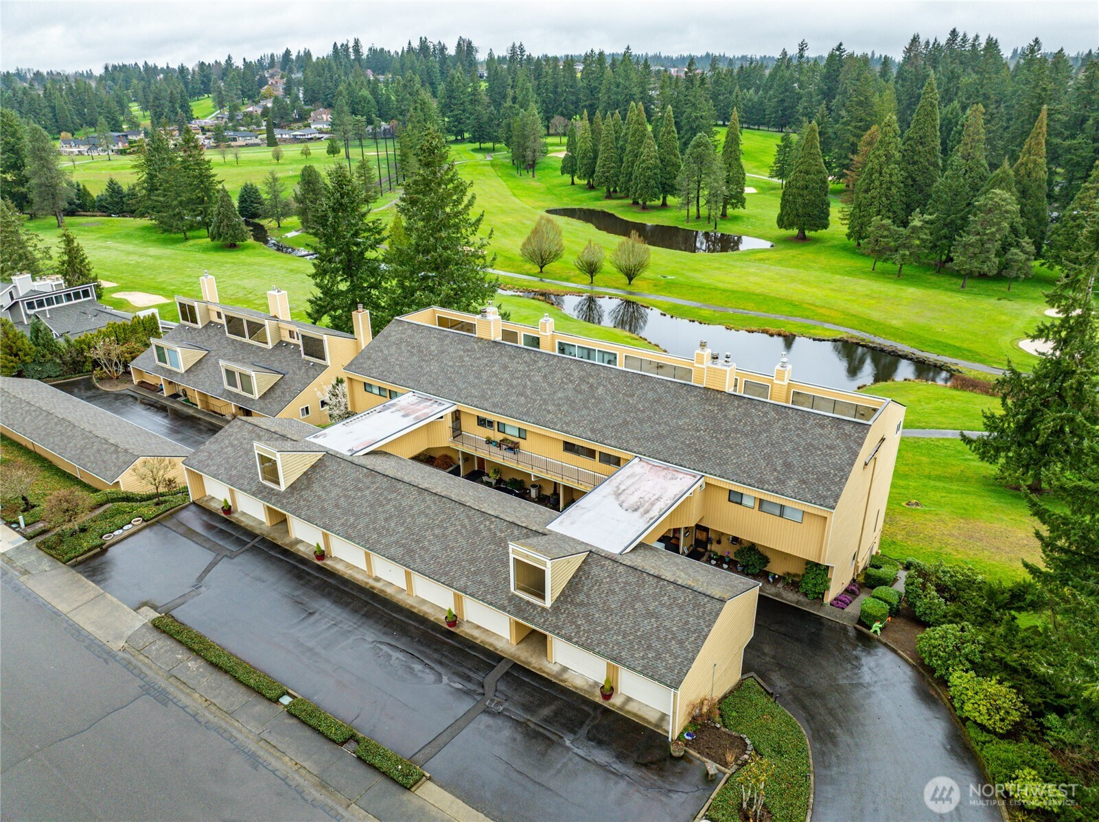 25126 B 142nd Avenue SE, Kent, WA 98042