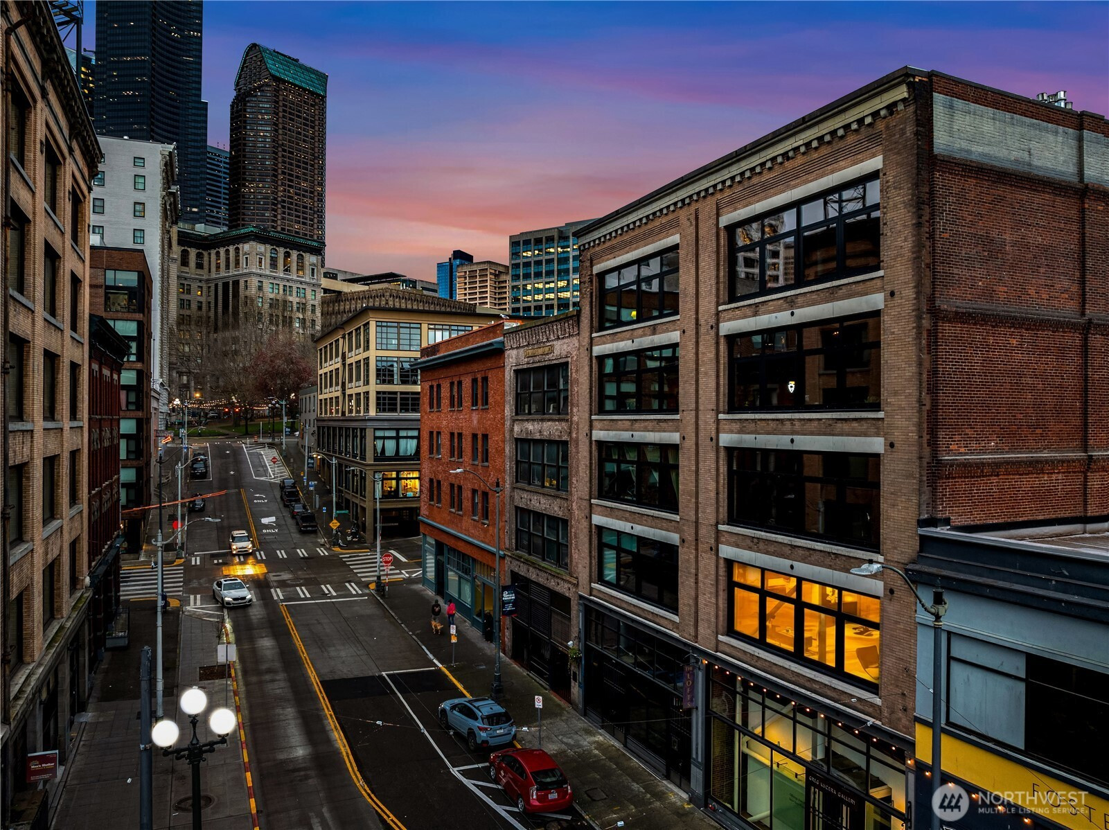 210 3rd Avenue S, Seattle, WA 98104