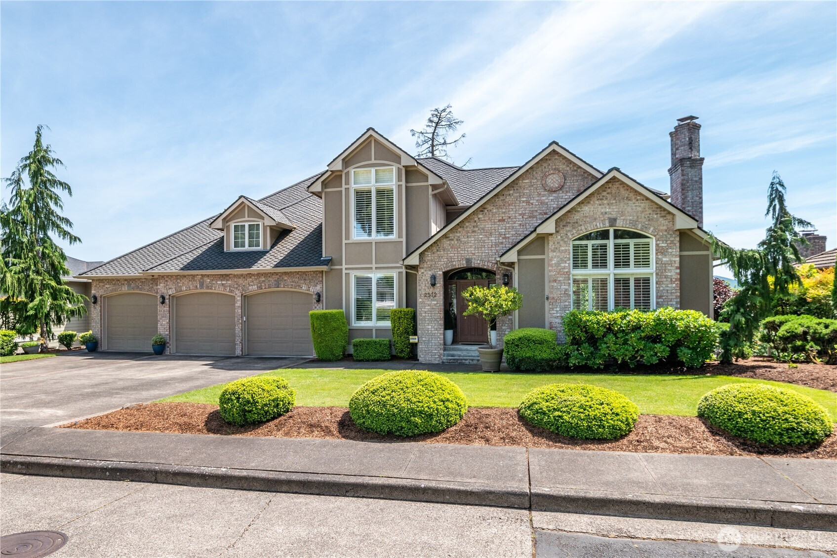 2512 Peters Drive, Longview, WA 98632
