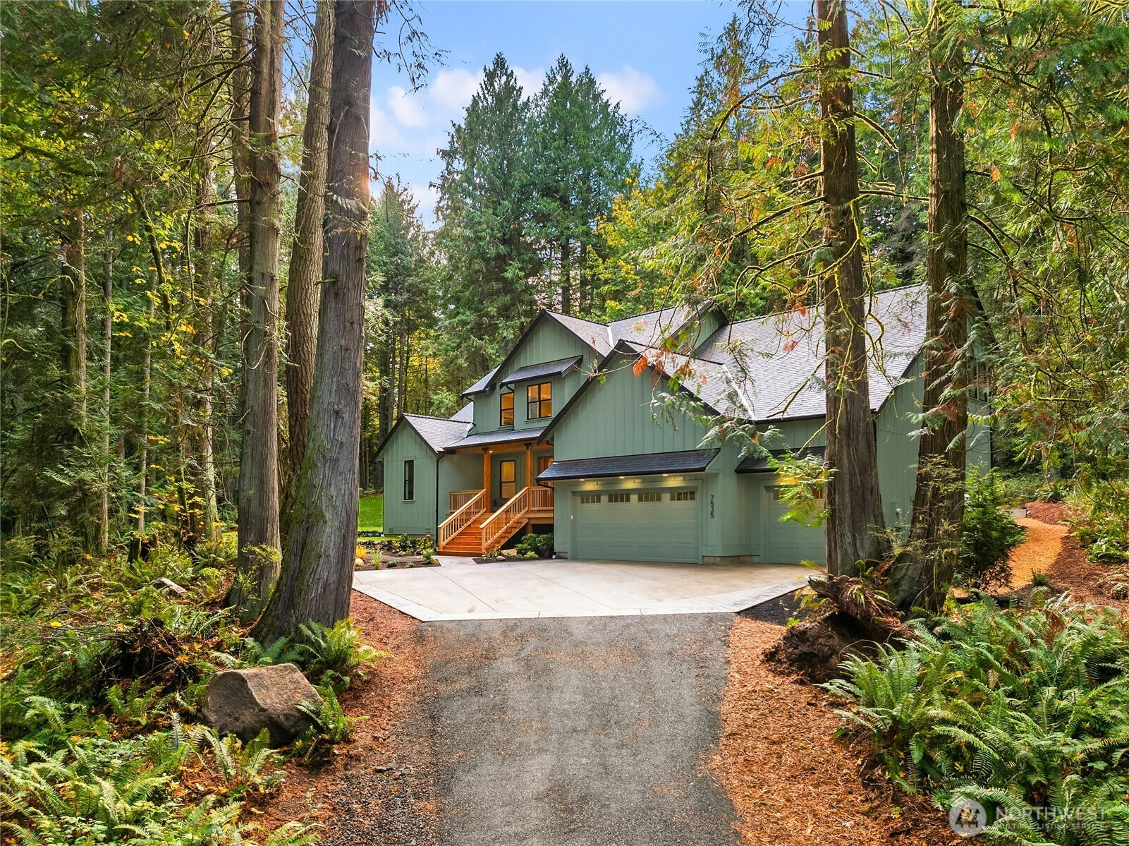 7535 NE West Port Madison Road, Bainbridge Island, WA 98110