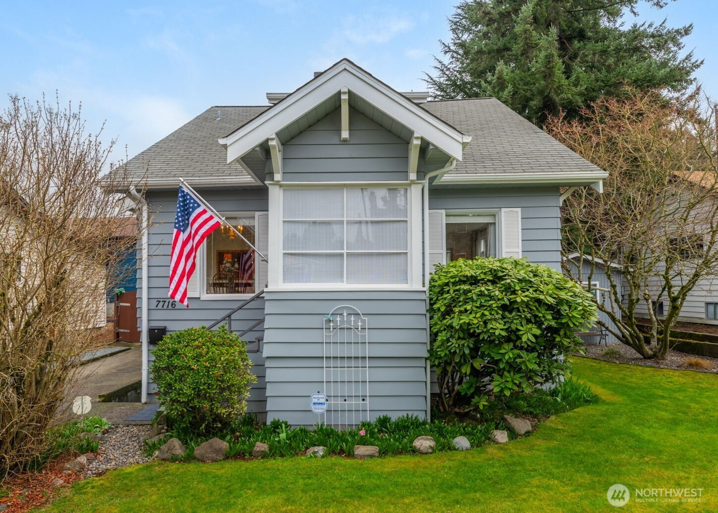 7716 13th Avenue SW, Seattle, WA 98106