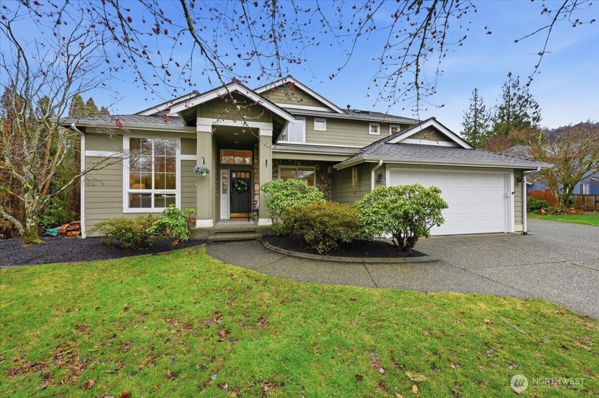 385 SE 12th Place, North Bend, WA 98045