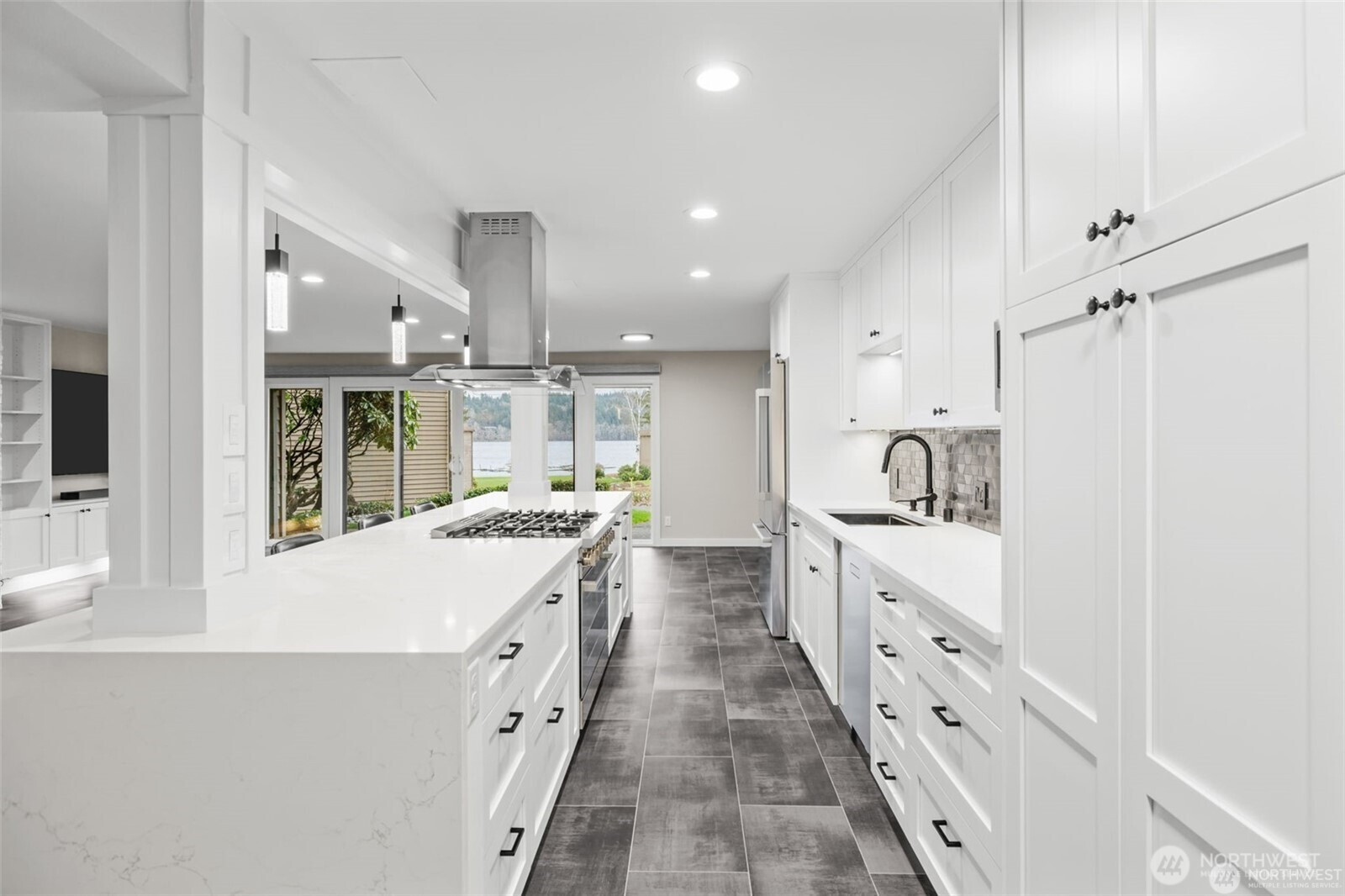 4030 W Lake Sammamish Pkwy NE, Redmond, WA 98052