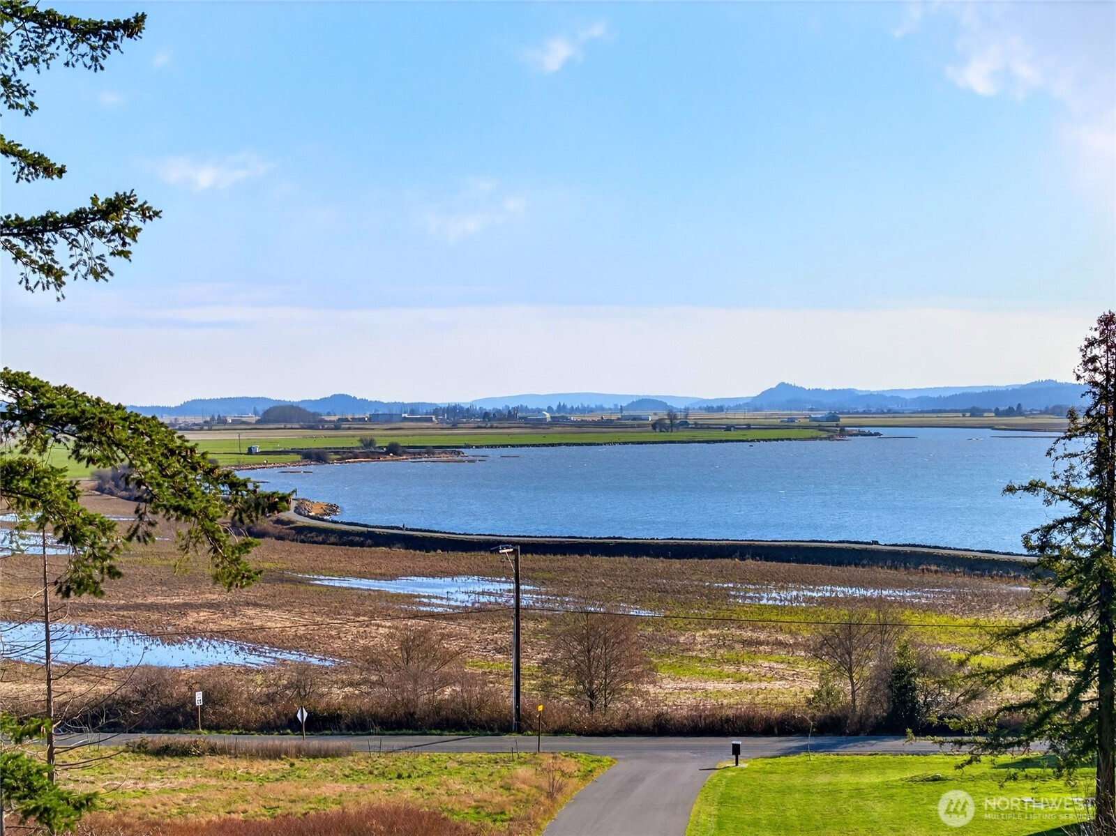 5 Bayside Terrace Drive, Mount Vernon, WA 98273