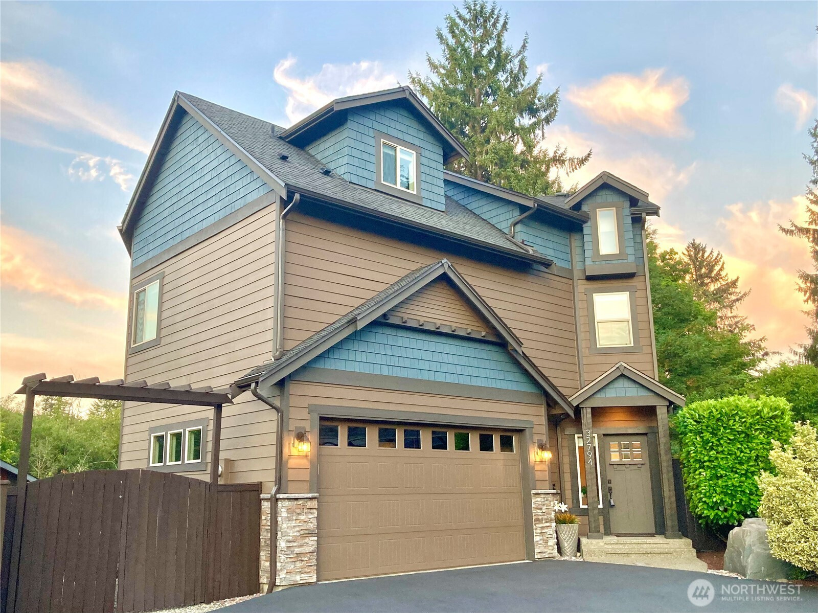 32794 Abrams Avenue, Black Diamond, WA 98010