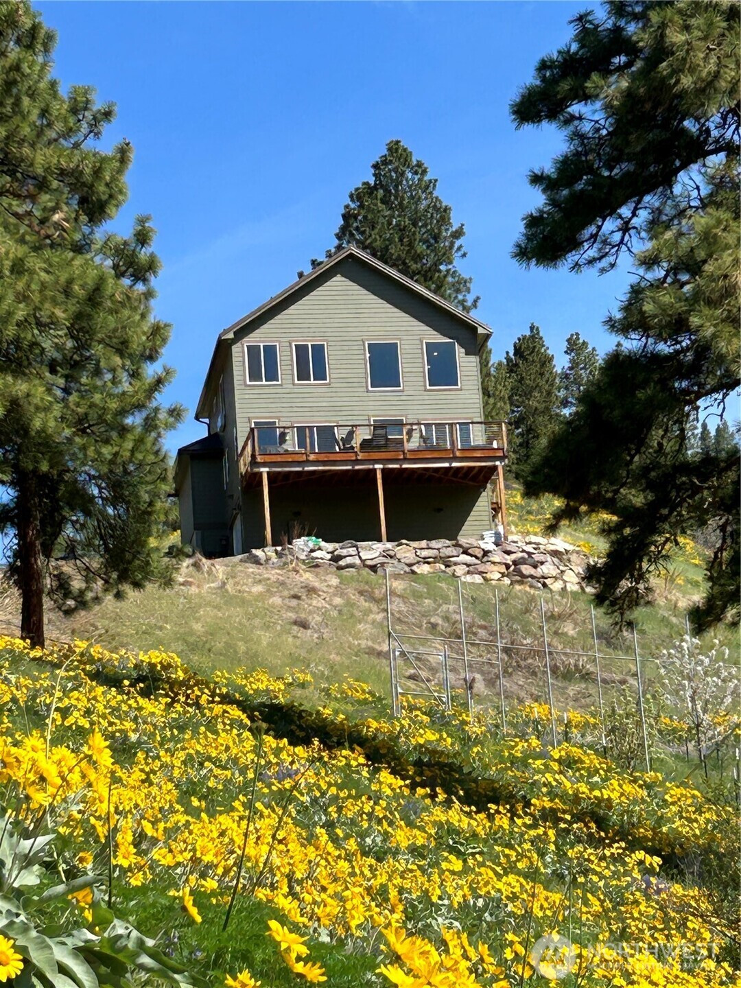 9660 Nahahum Canyon Road, Cashmere, WA 98815