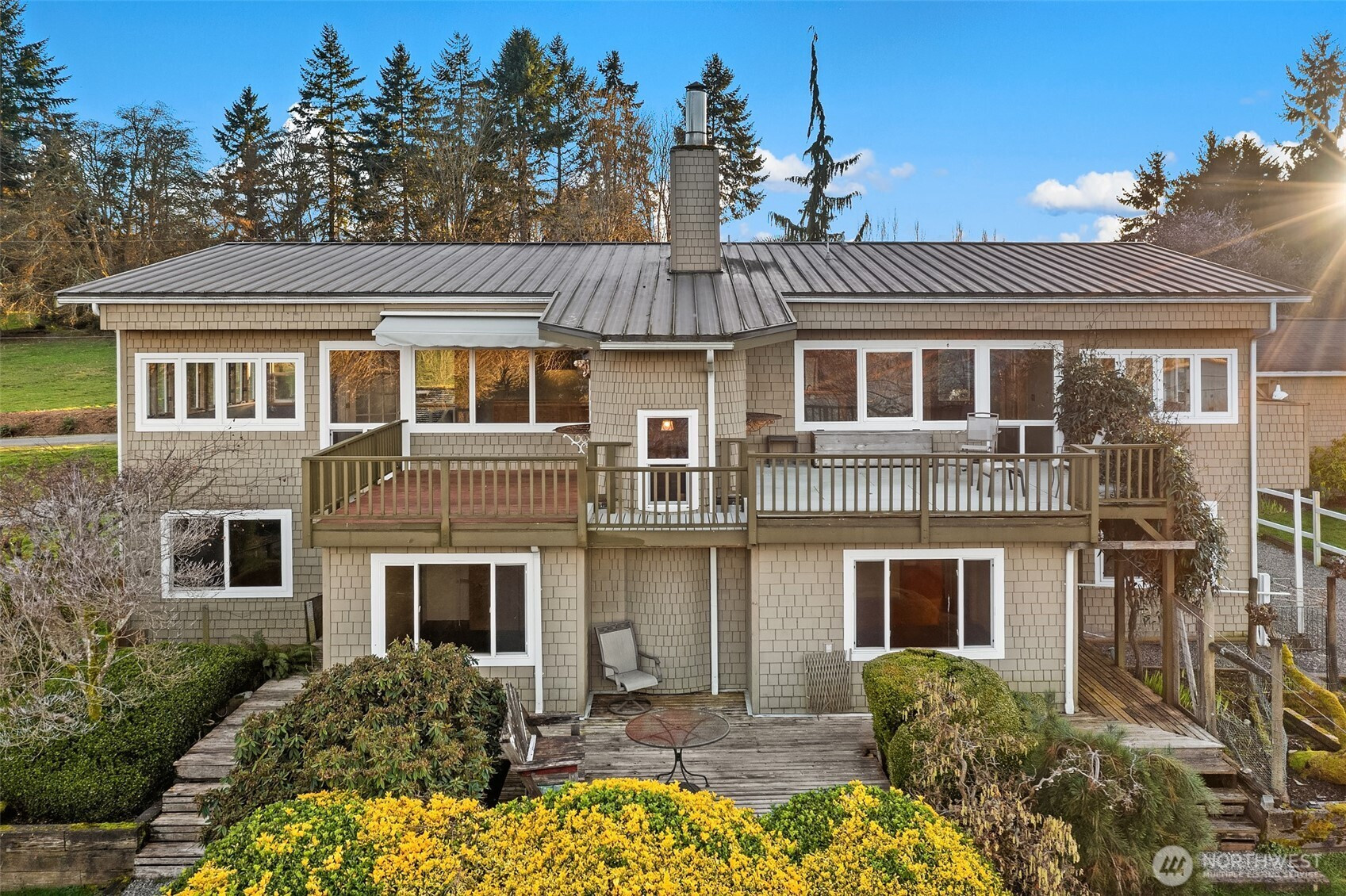 9722 SW Windmill Street, Vashon, WA 98070