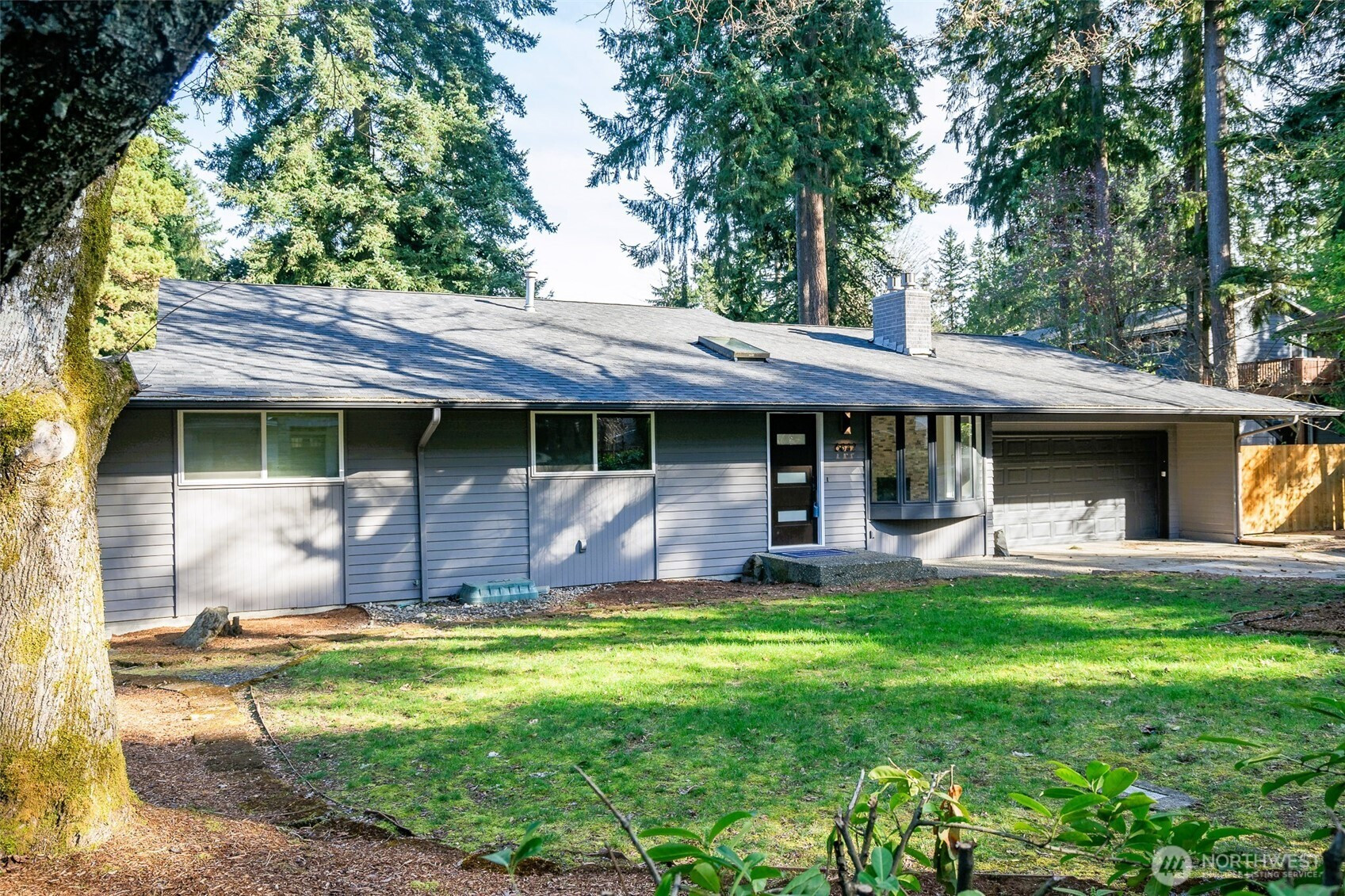6832 122nd Avenue NE, Kirkland, WA 98033