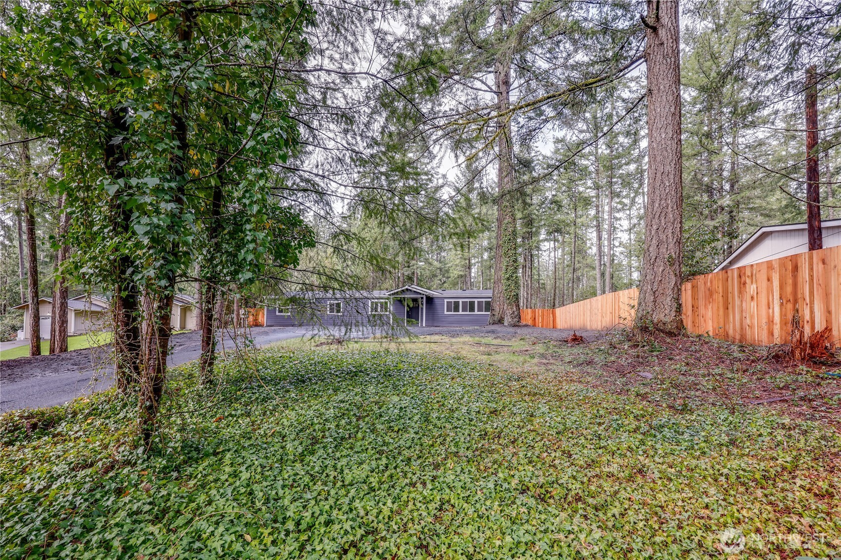 160 E Barnsby Place, Shelton, WA 98584