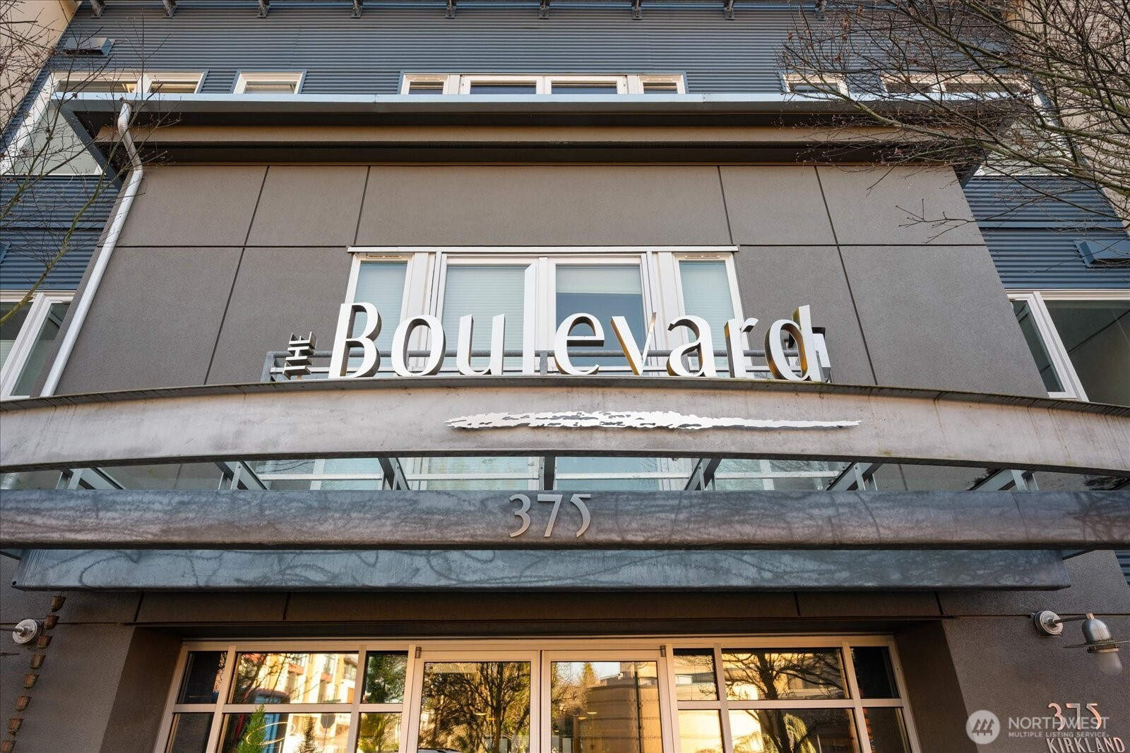 375 Kirkland Avenue, Kirkland, WA 98033