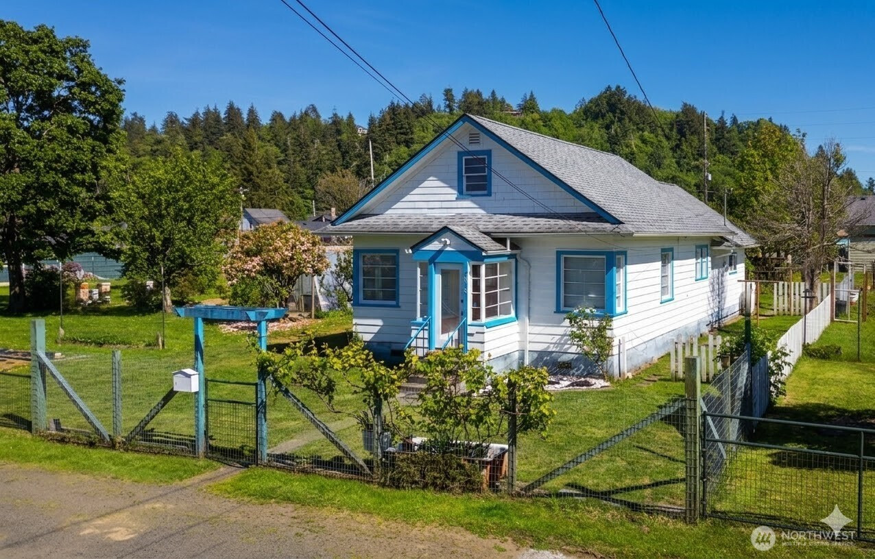 1015 Randall Street, Aberdeen, WA 98520