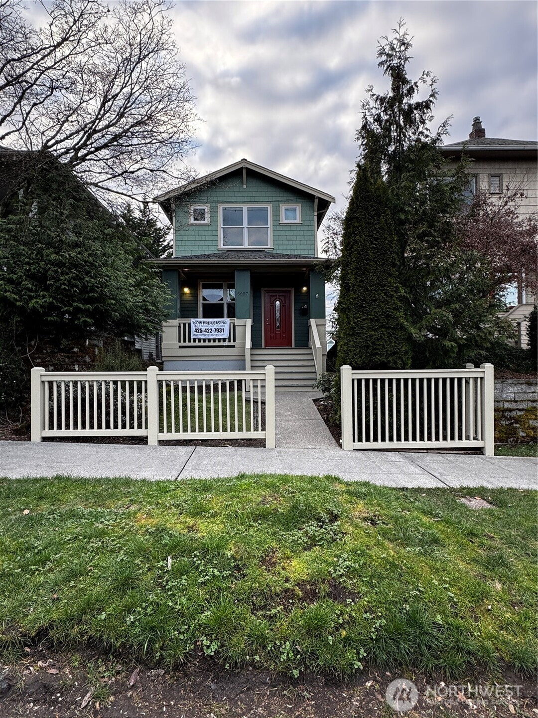 5607 12th Avenue NE, Seattle, WA 98105