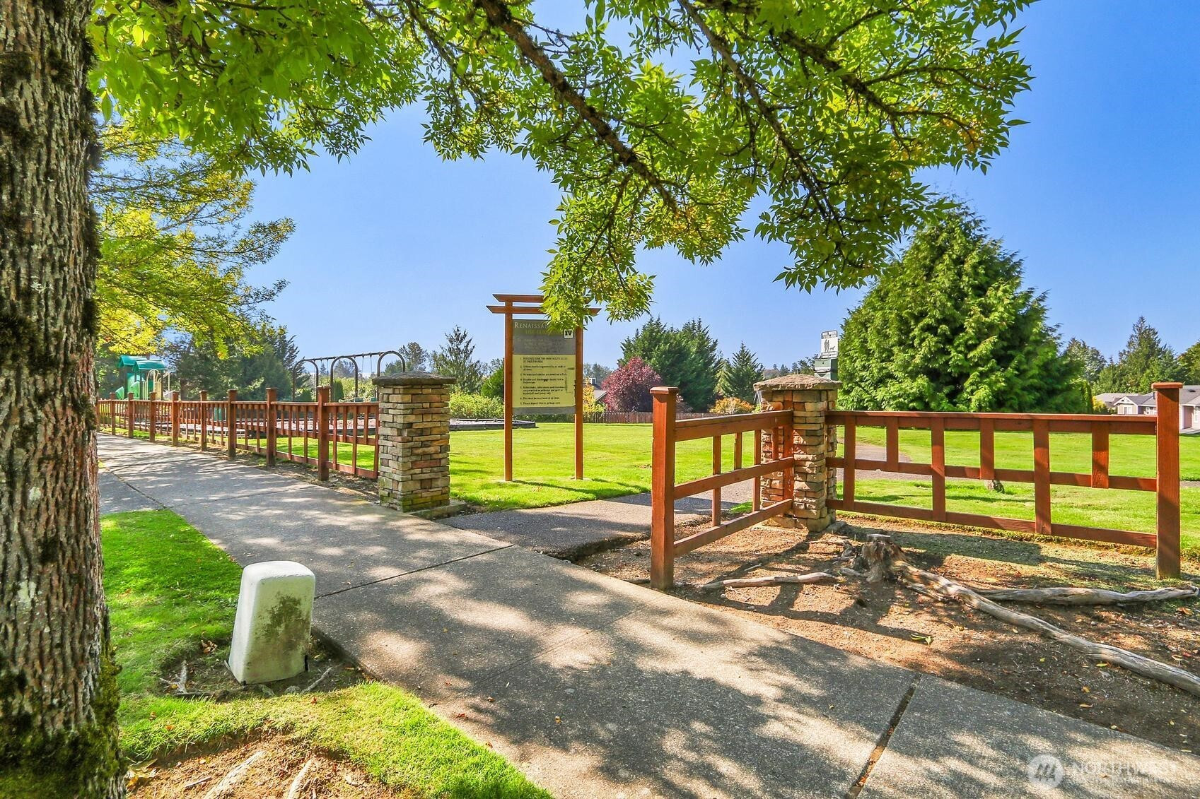 24241 SE 10th Place, Sammamish, WA 98075