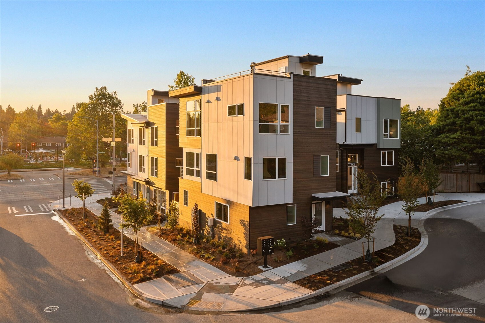 5204 Sand Point Way NE, Seattle, WA 98105