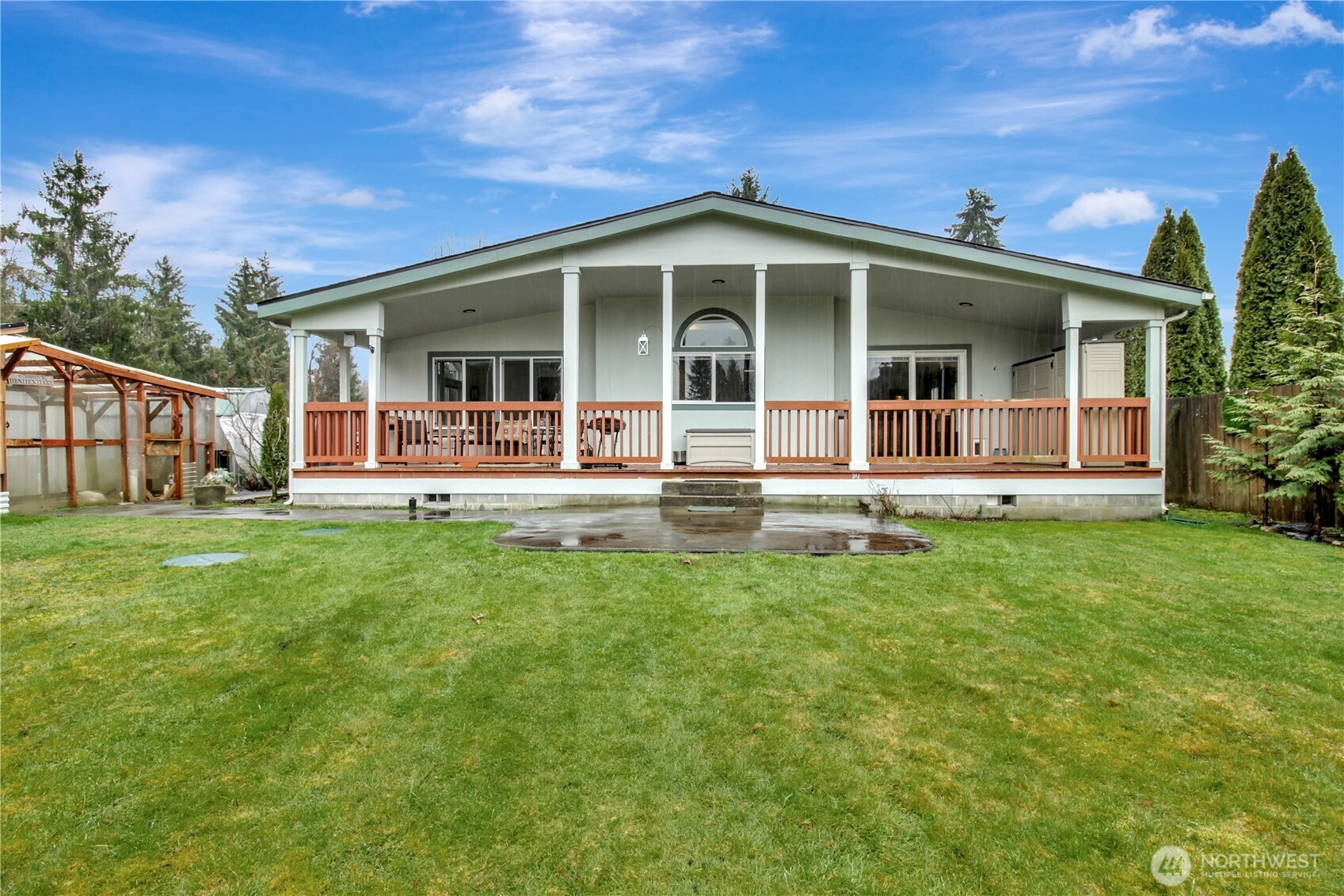 635 Mountain Loop Hwy, Darrington, WA 98241