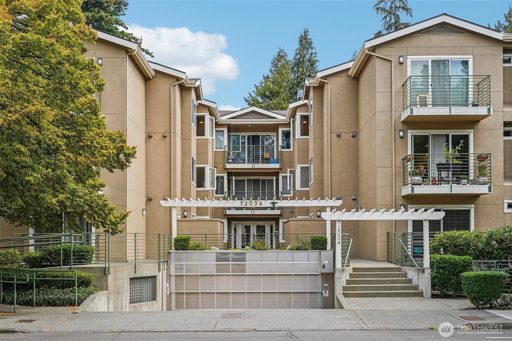 12034 15th Avenue NE, Seattle, WA 98125