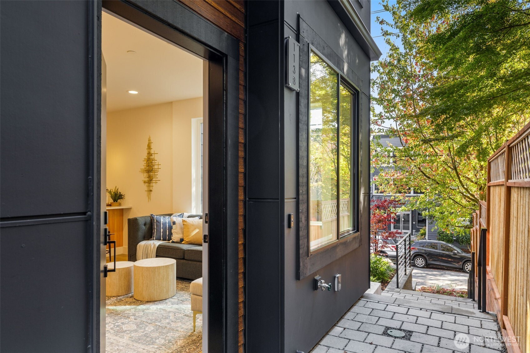 113 24th Avenue E, Seattle, WA 98112