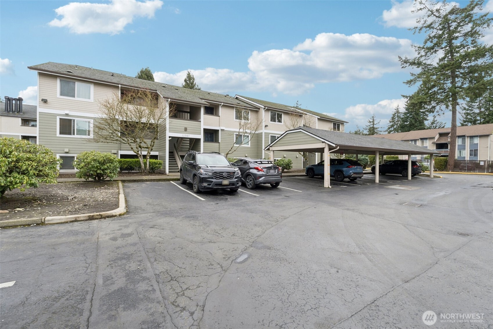 12505 NE 143rd Street, Kirkland, WA 98034