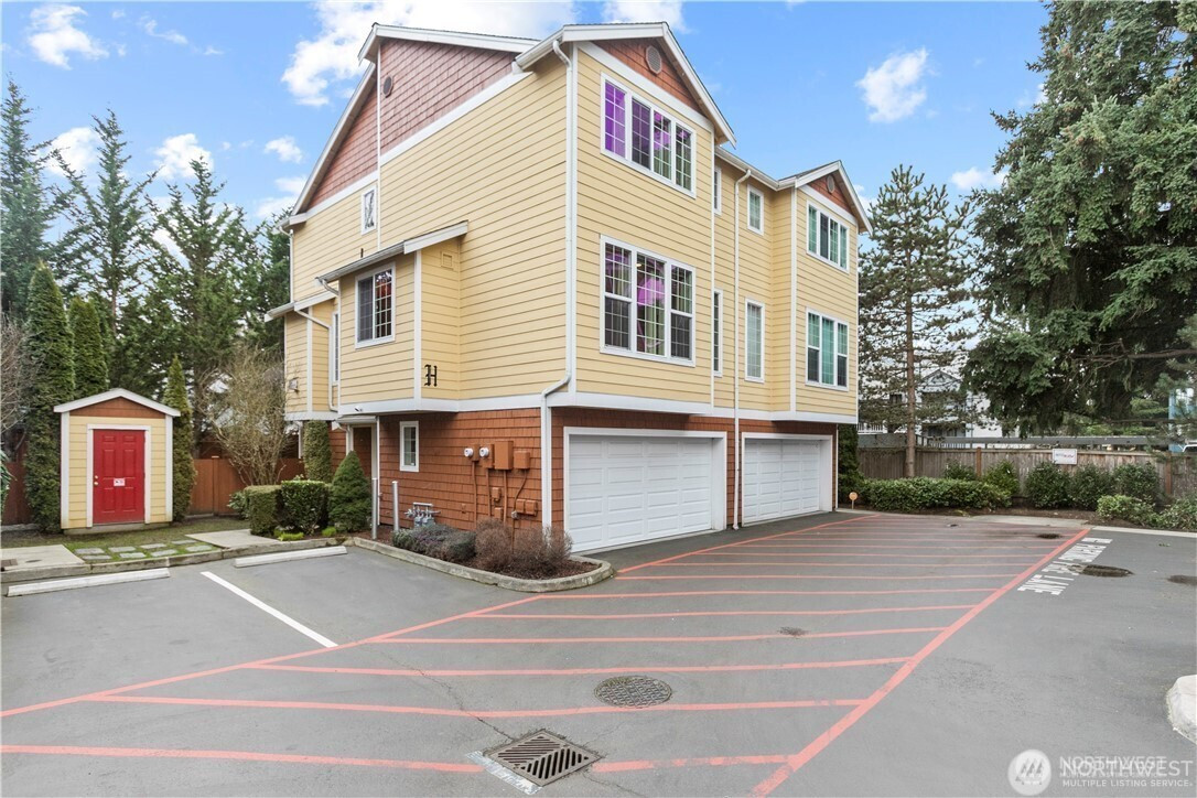 11023 SE 240th Street, Kent, WA 98031