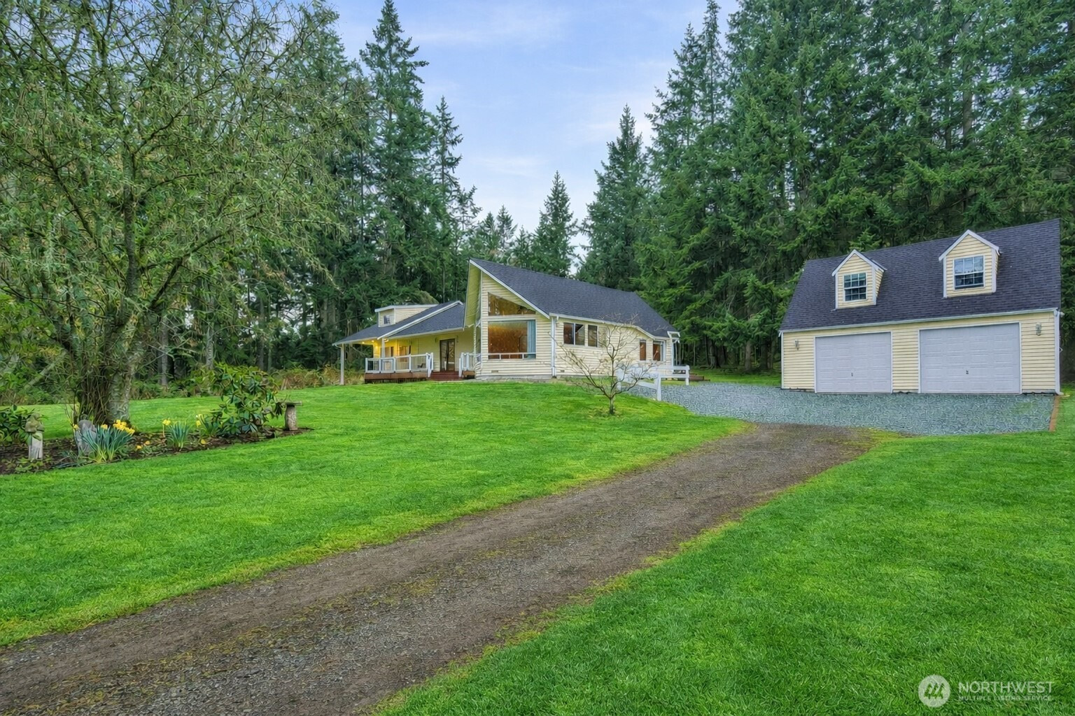 4145 Glendale Road, Clinton, WA 98236