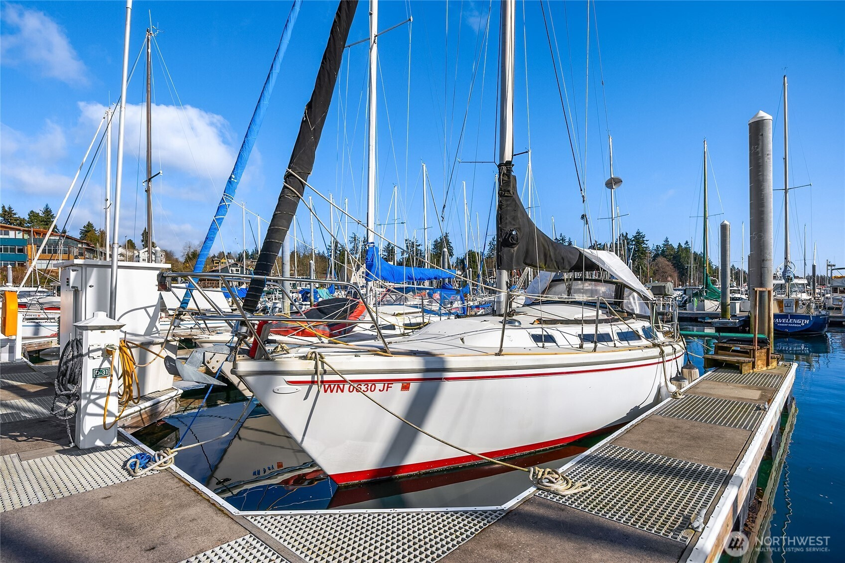 141 Parfitt Way SW, Bainbridge Island, WA 98110