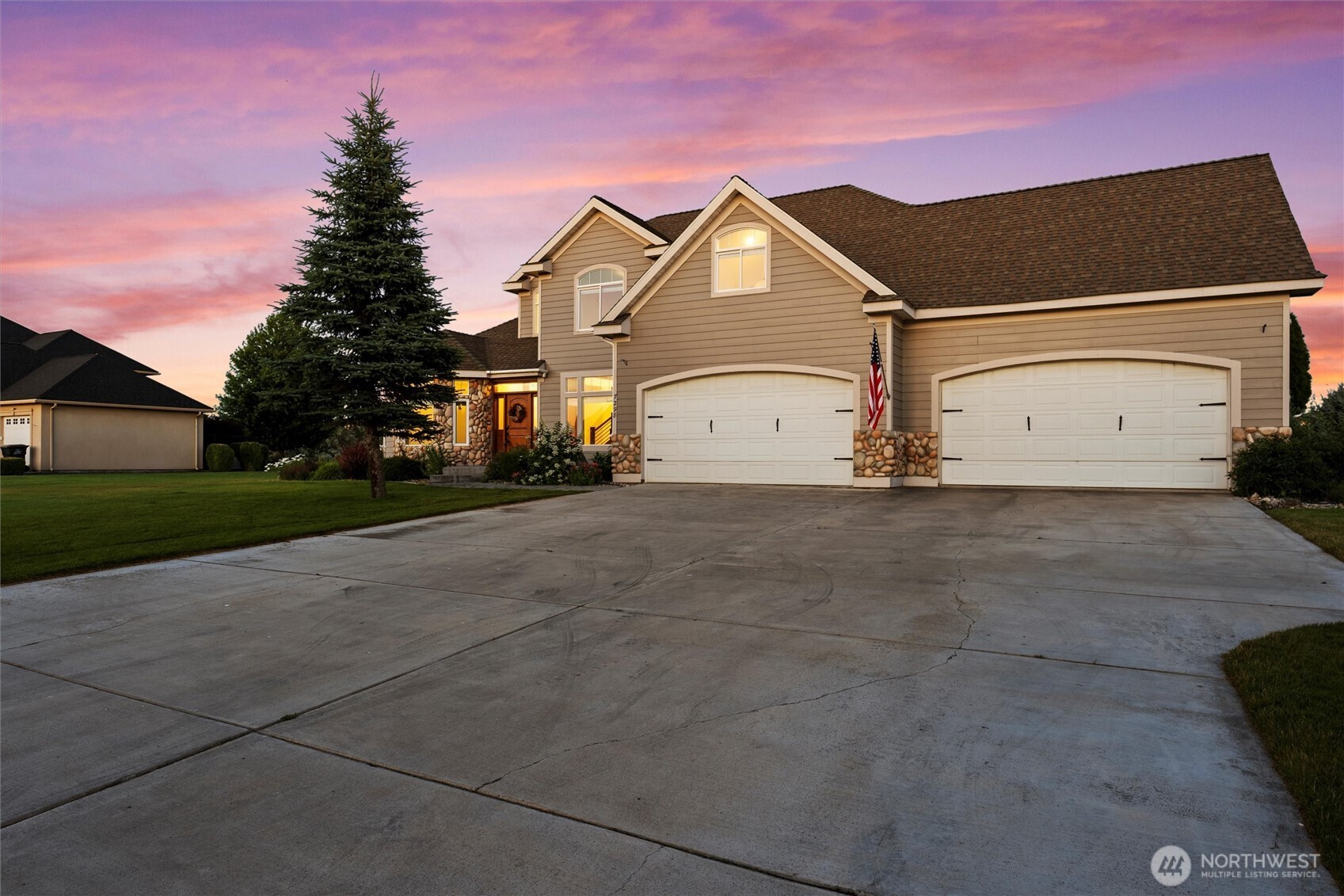 7298 Dune Lake Road SE, Moses Lake, WA 98837