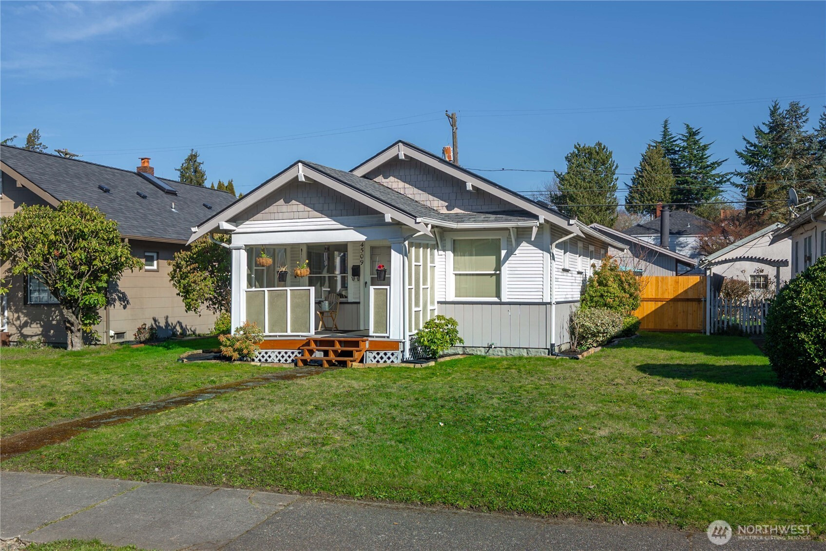 4509 Pacific Avenue, Tacoma, WA 98418