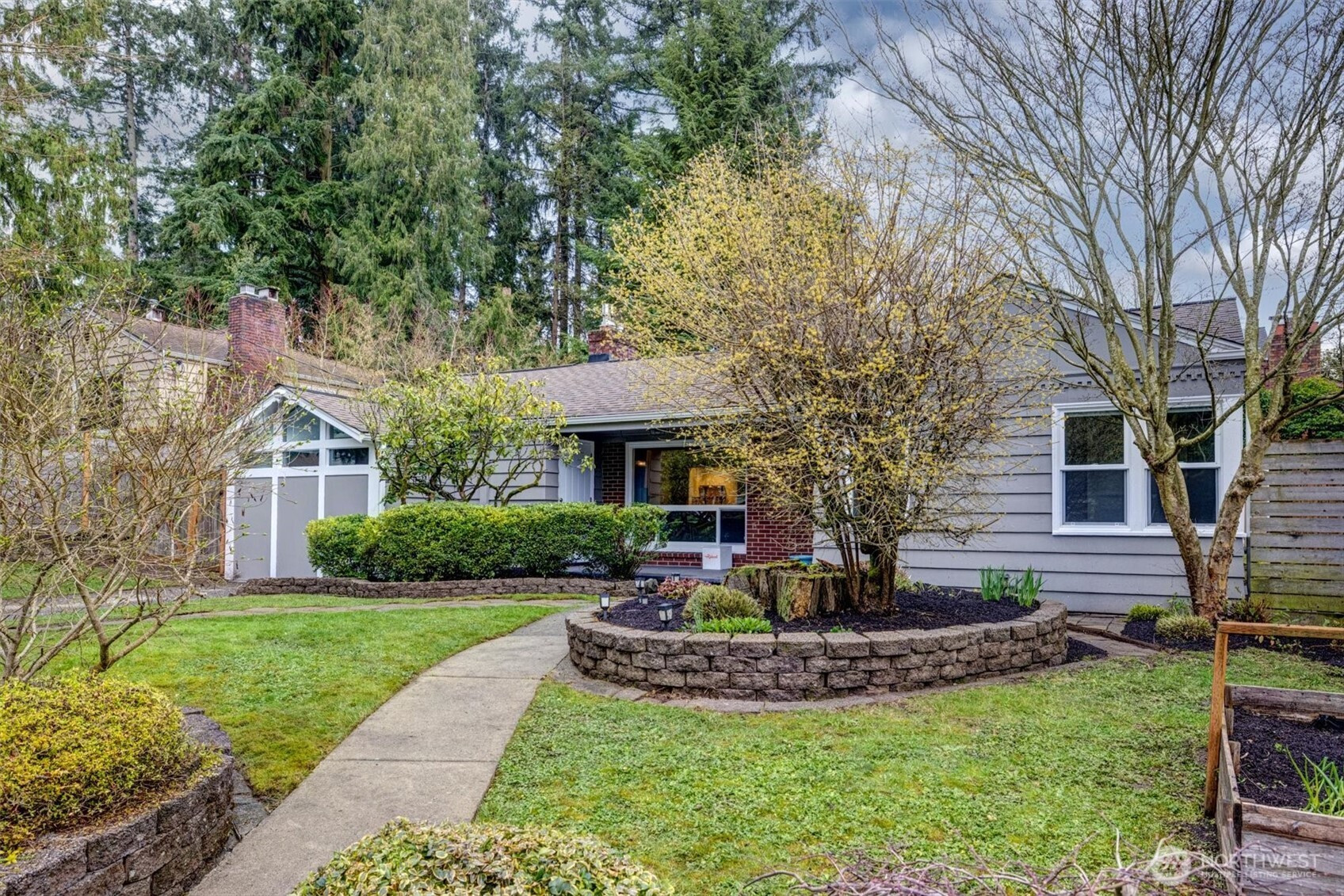 1252 NE 89th Street, Seattle, WA 98115