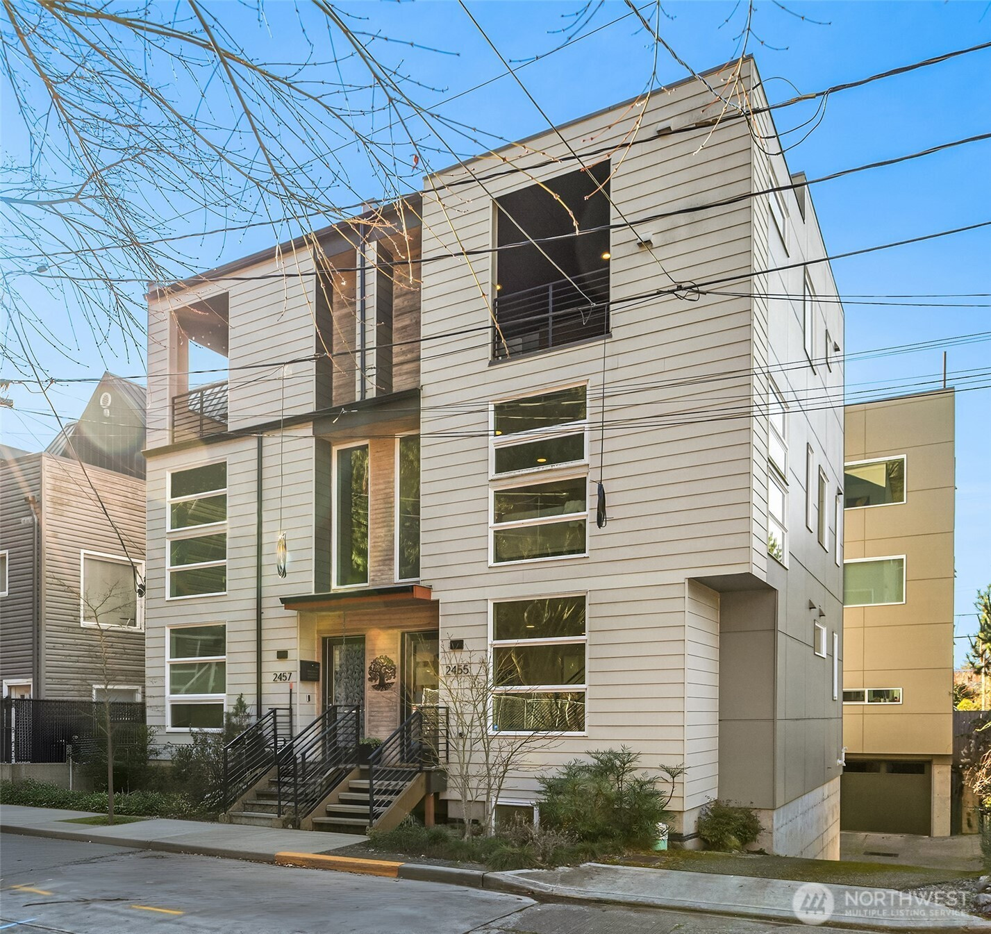 2455 Wickstrom Place SW, Seattle, WA 98116