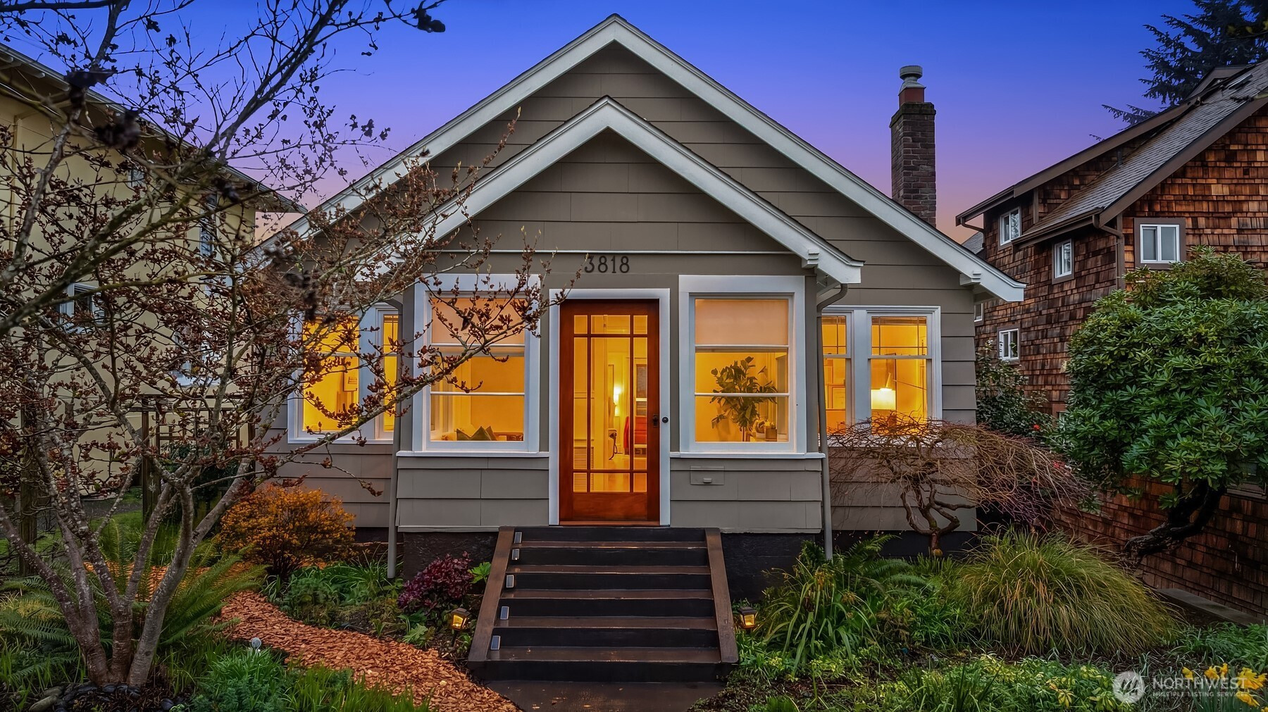 3818 Corliss Avenue N, Seattle, WA 98103