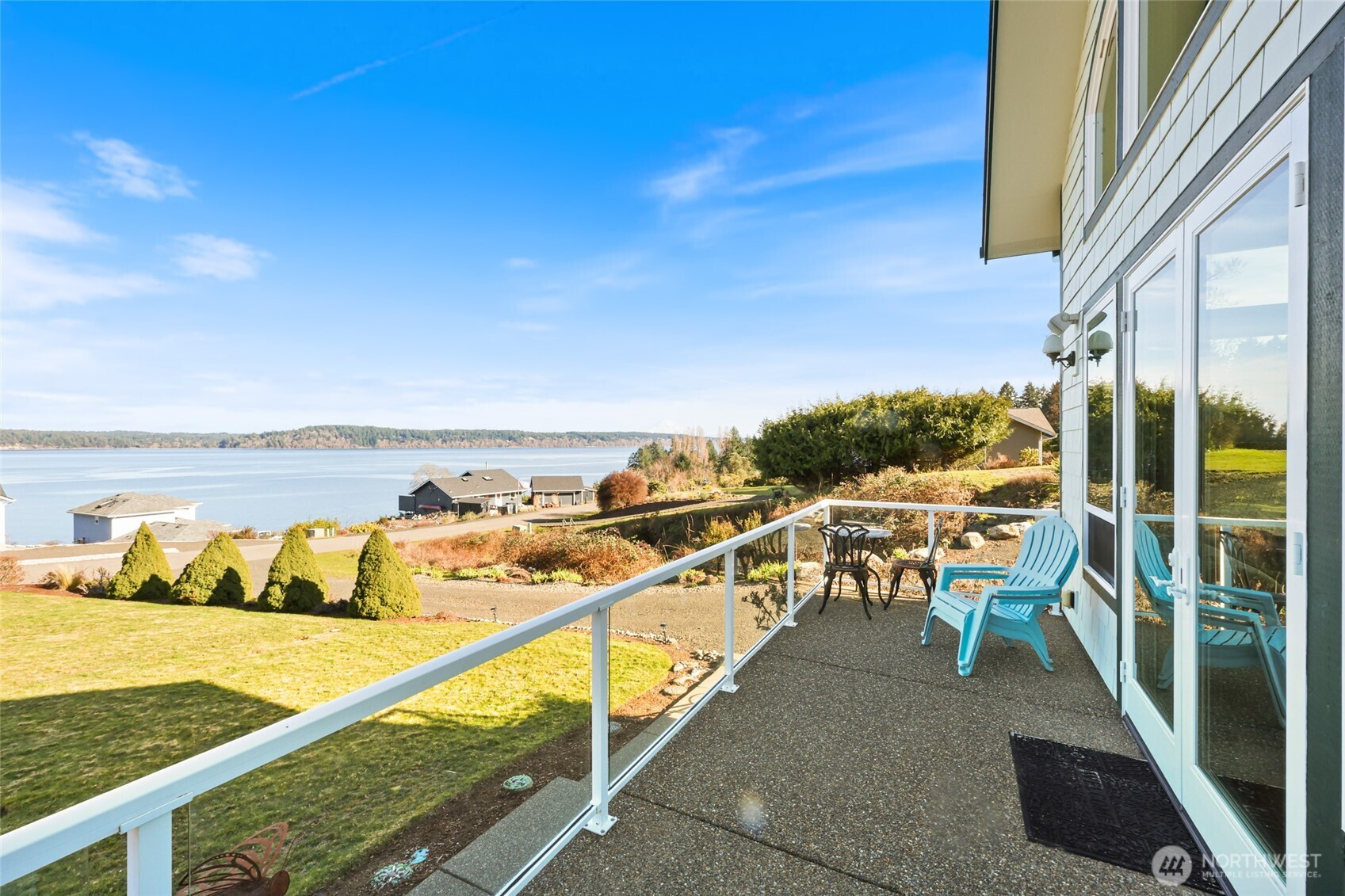 201 E Smith Cove Way, Shelton, WA 98584