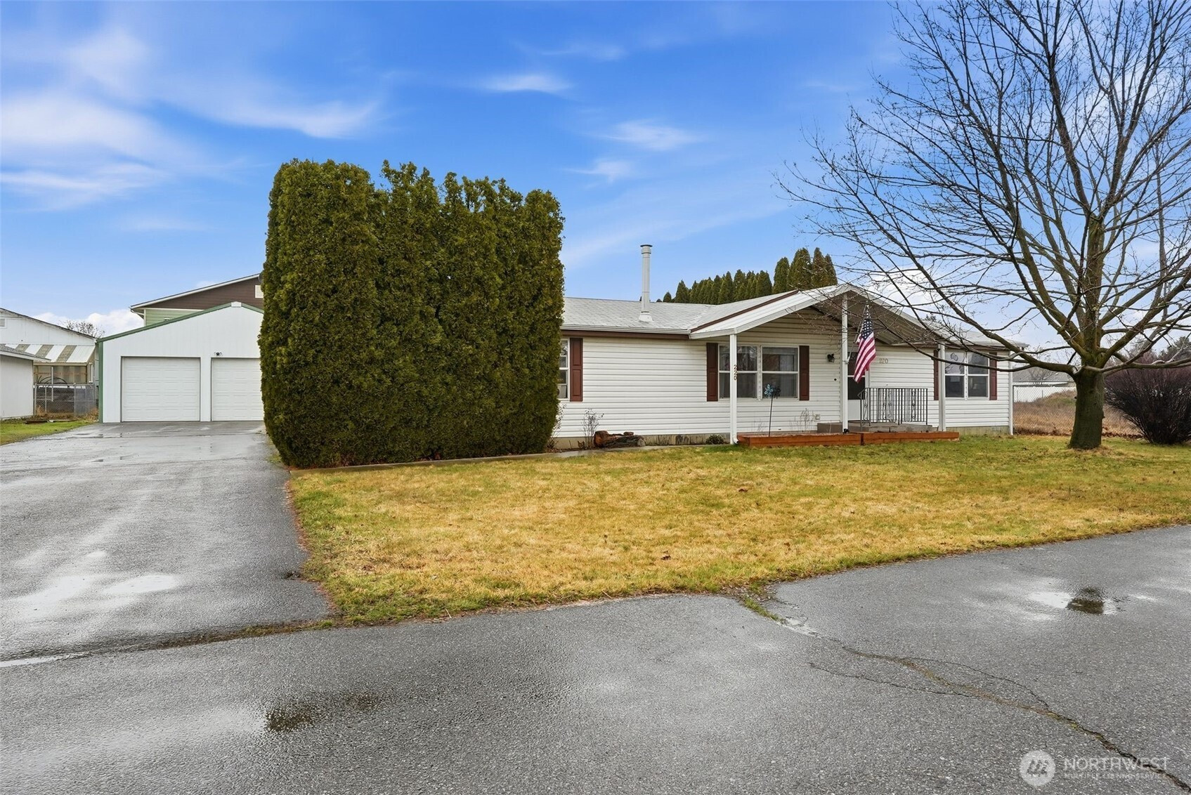 220 N Galway Lane, Spokane Valley, WA 99037