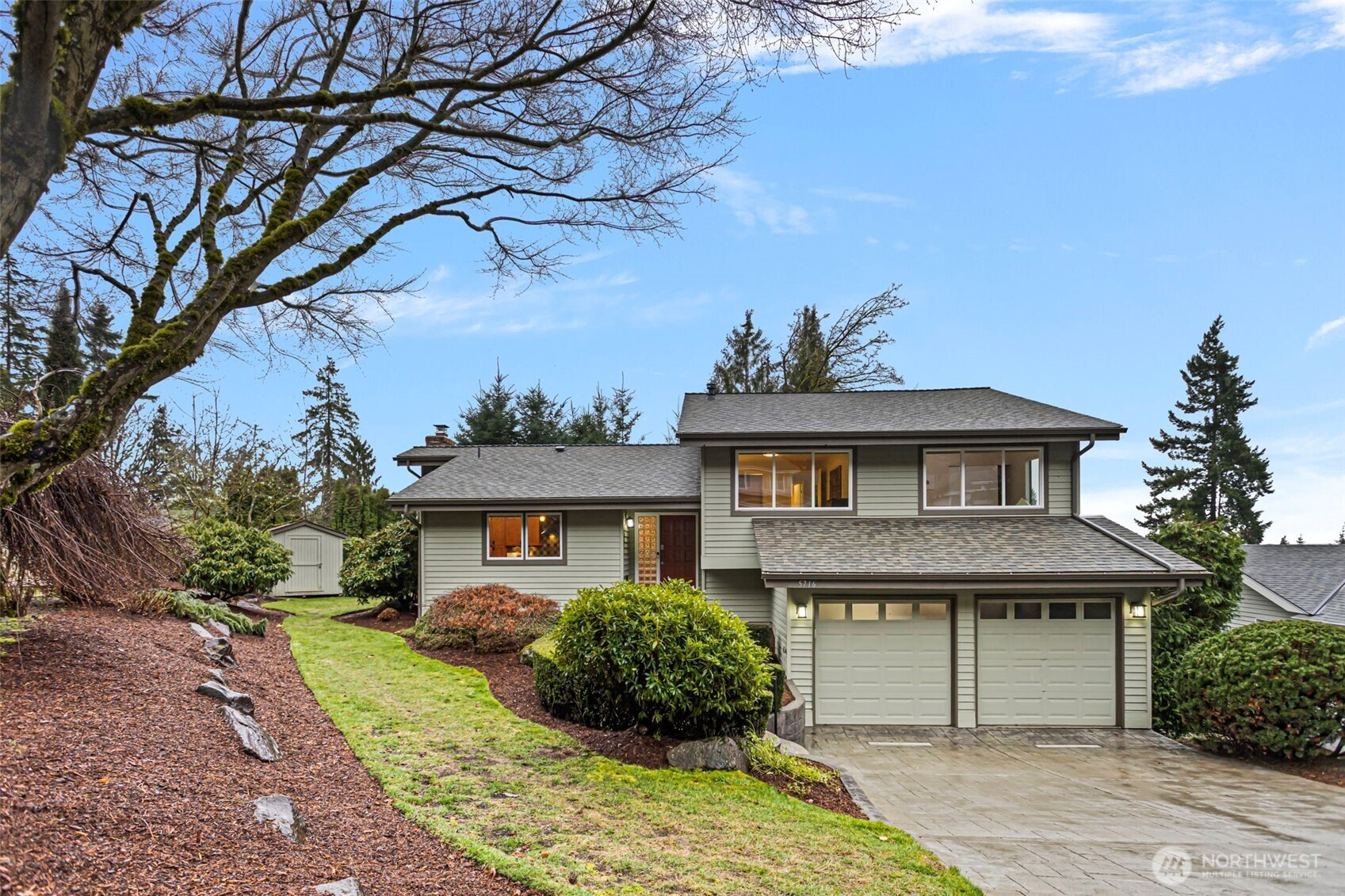 5716 141st Place SE, Bellevue, WA 98006
